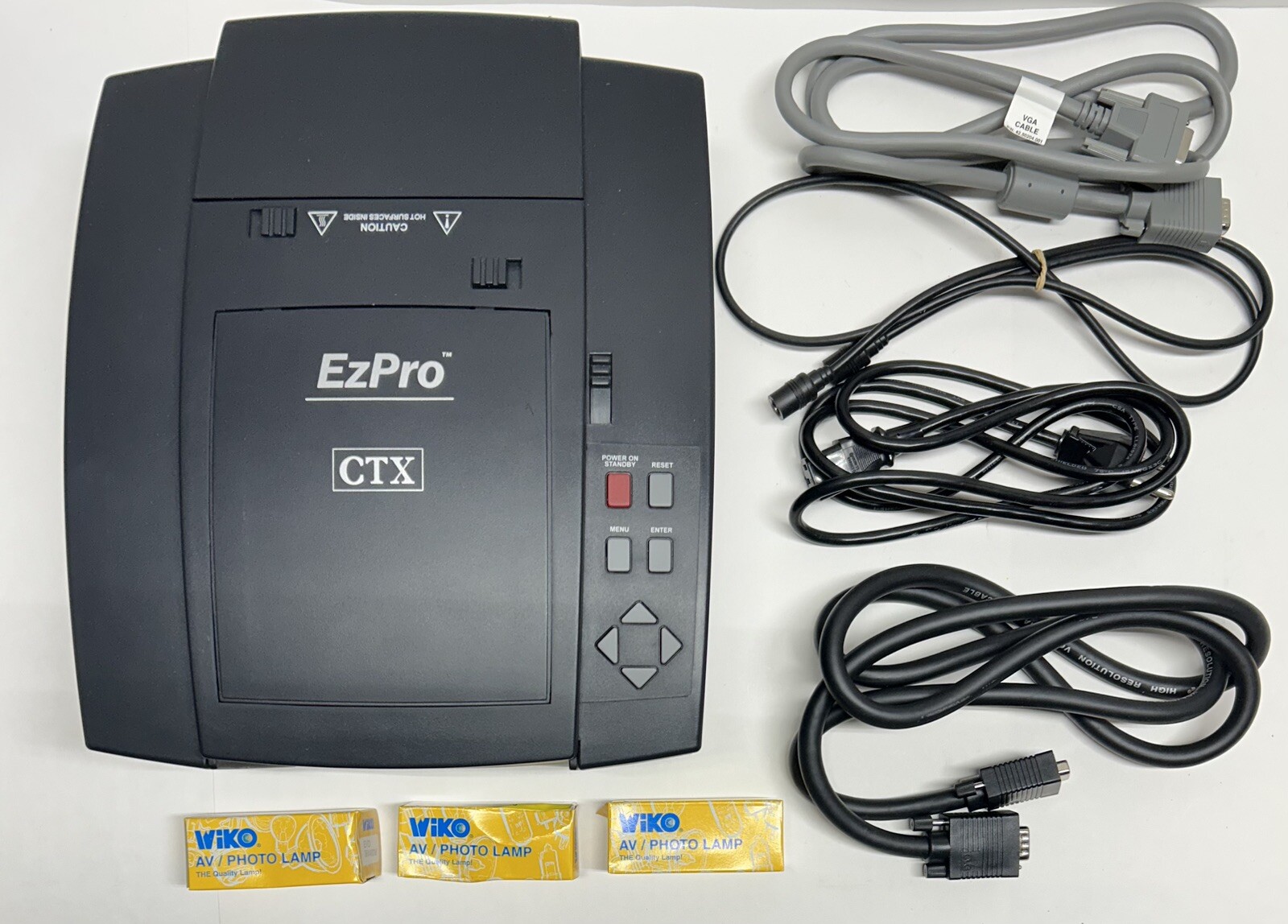 CTX EZ PRO 500 LCD PROJECTOR w/case, Cables & 3 Extra Bulbs - Tested & Working