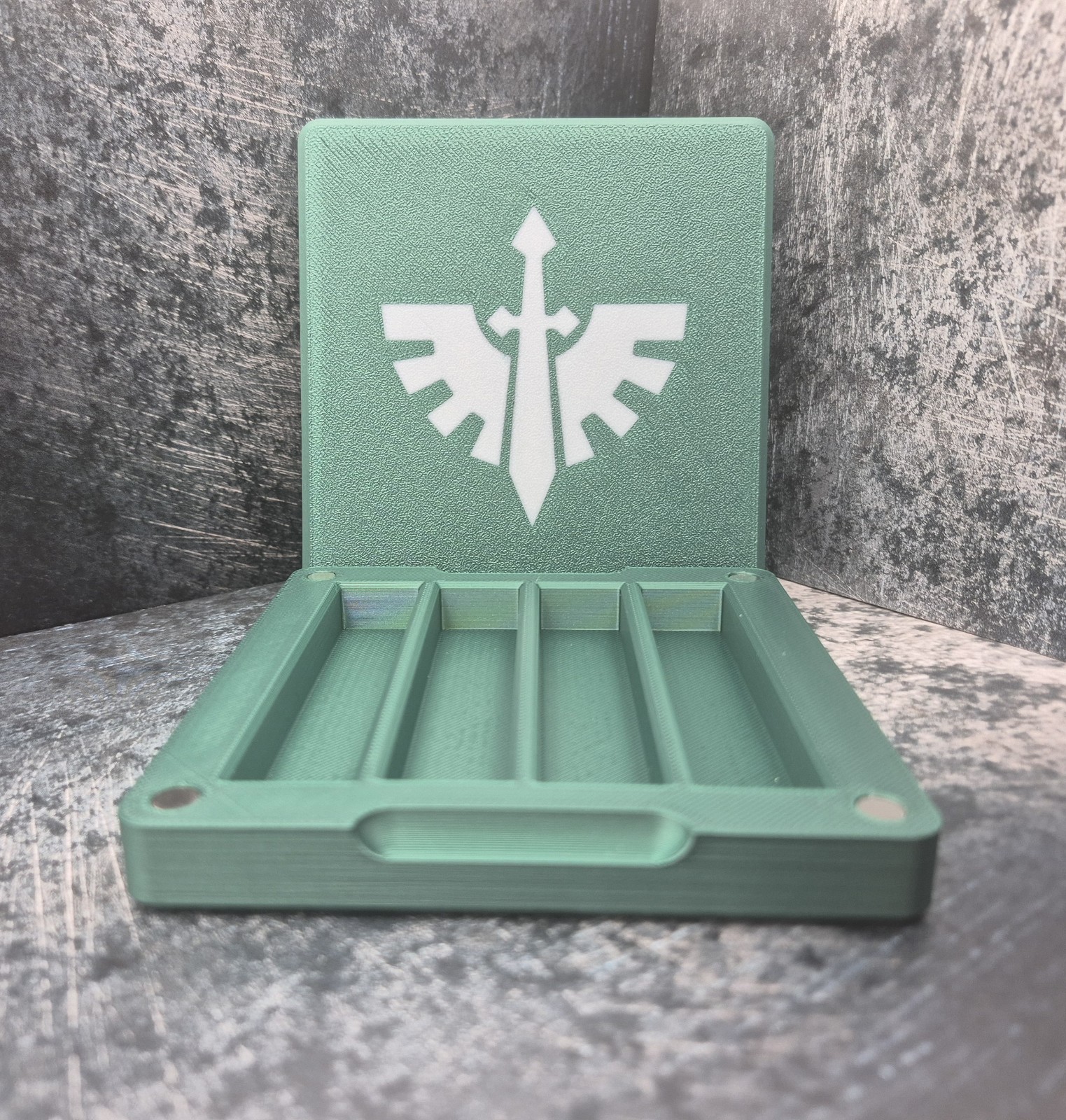 Dark Angels Dice Capsules – Holds 20 x 16mm Dice
