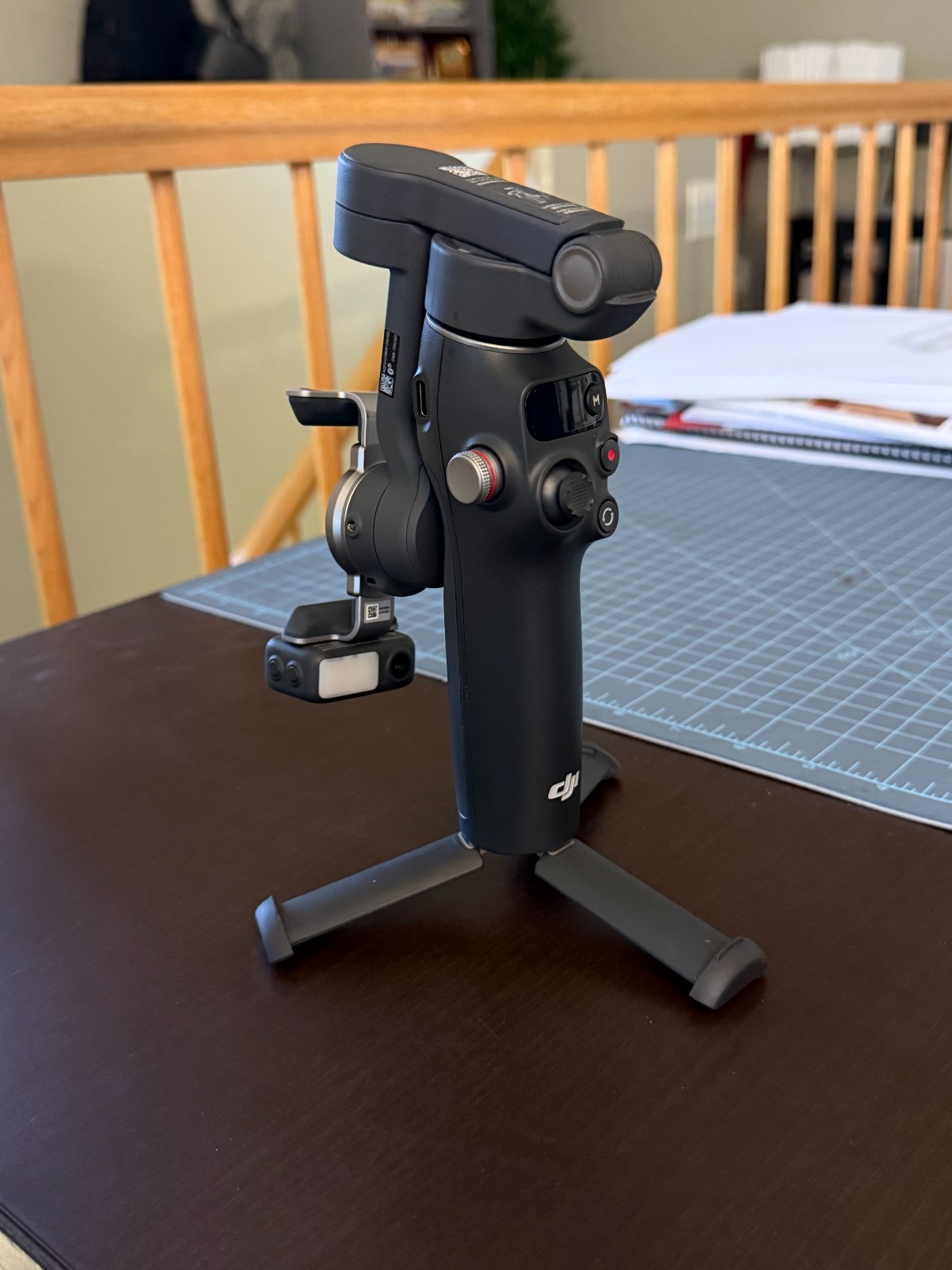DJI Osmo Mobile 8 Advanced Tracking Combo Gimbal Stabilizer for Phone 360° Pan