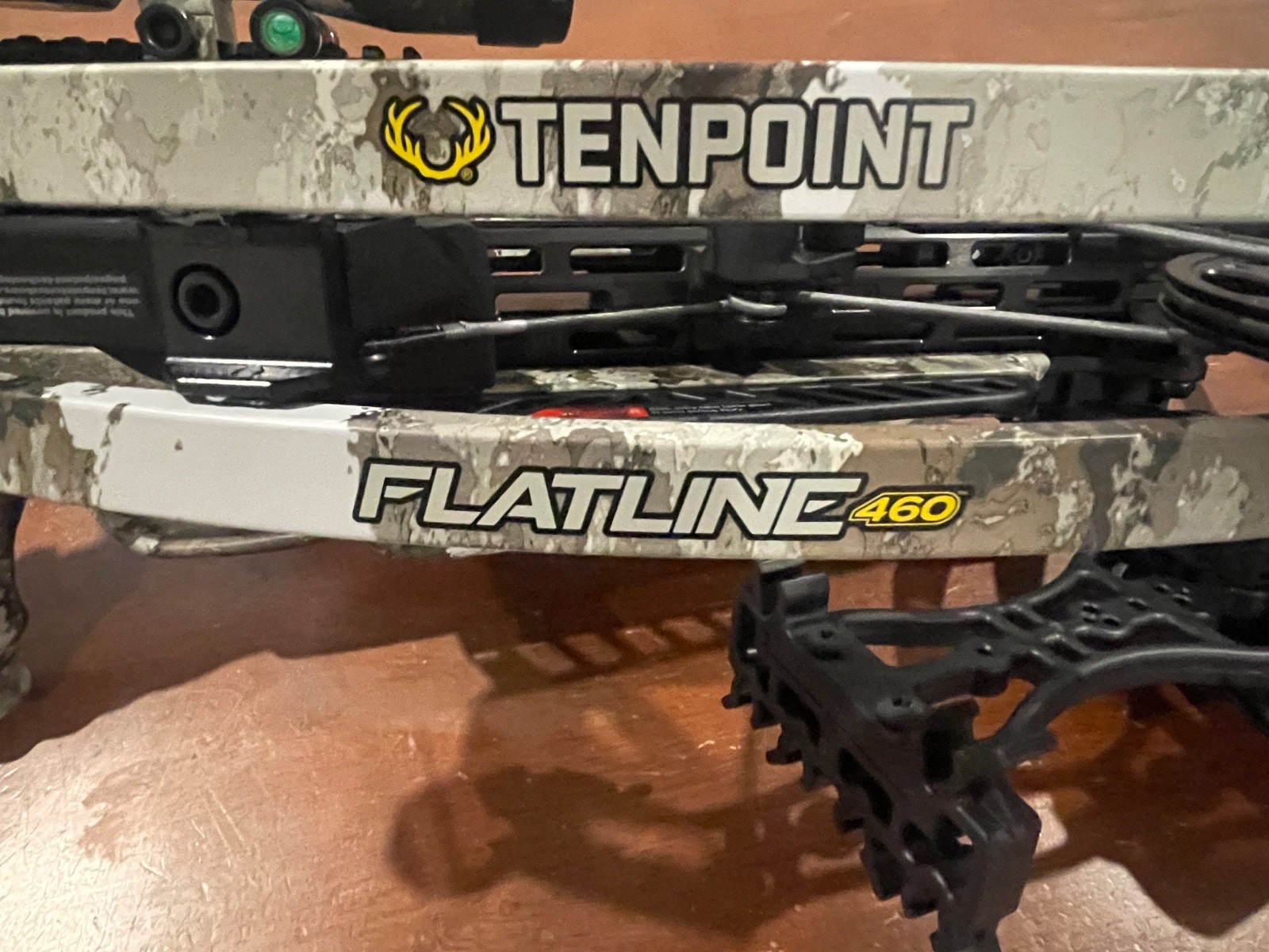 10 Point 460 Flatline compact crossbow with 6 bolts and case. Never fired.