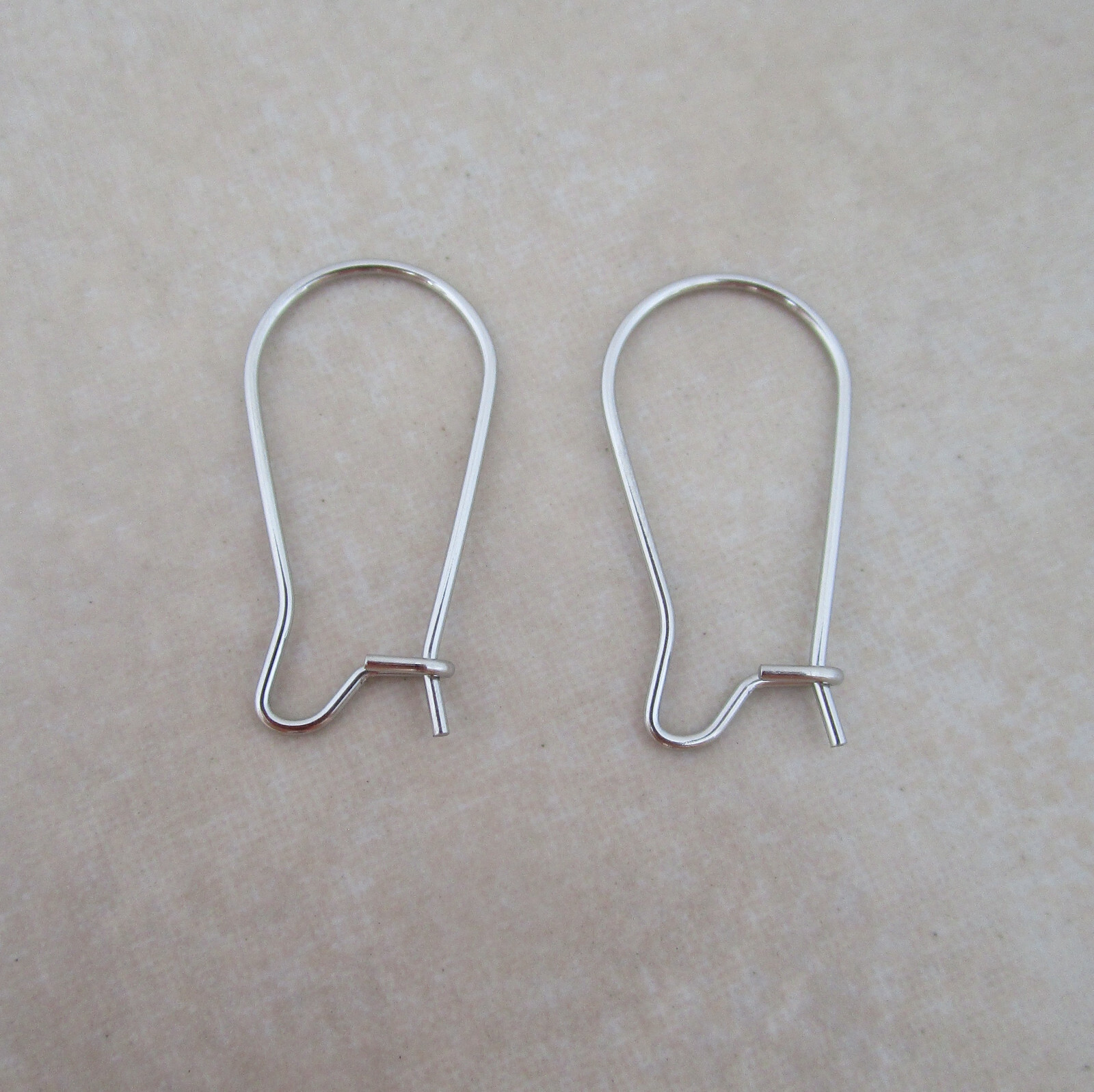 24 small stainless steel 22mm kidney ear wires 21 gauge
