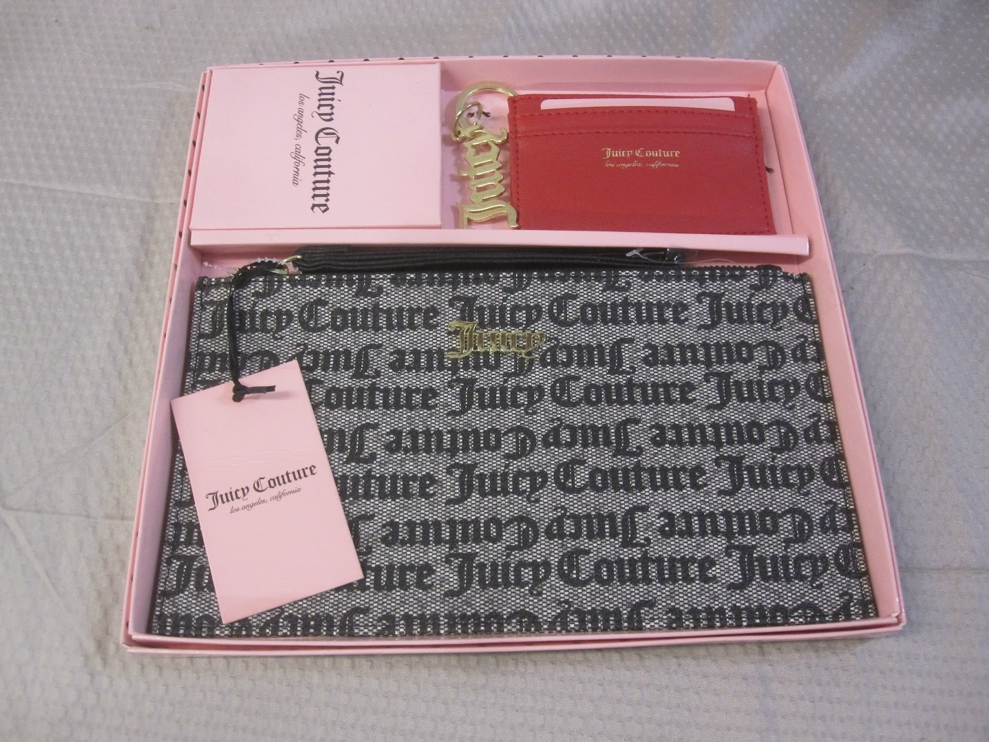 Juicy Couture Los Angeles Goth Stat Black Wristlet CC Key Ring 3 Piece Gift Set