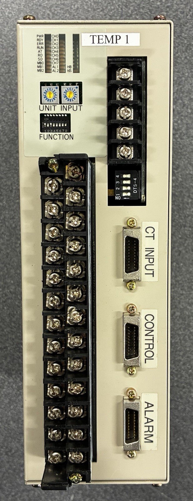Omron E5ZE-8AQH04PB Temperature Controller 24 VDC 15 W