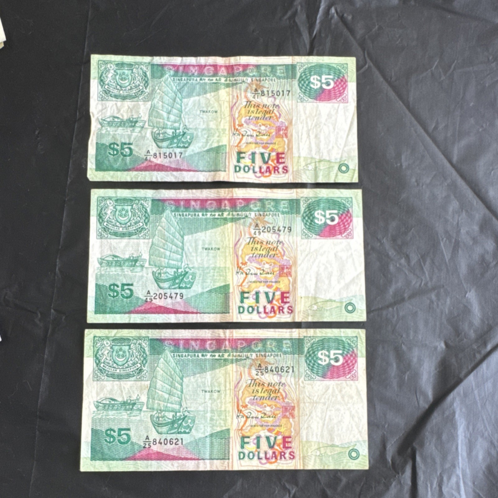 Lot of 3 Singapore $5 Five Dollars Banknotes Circulated Uncertified