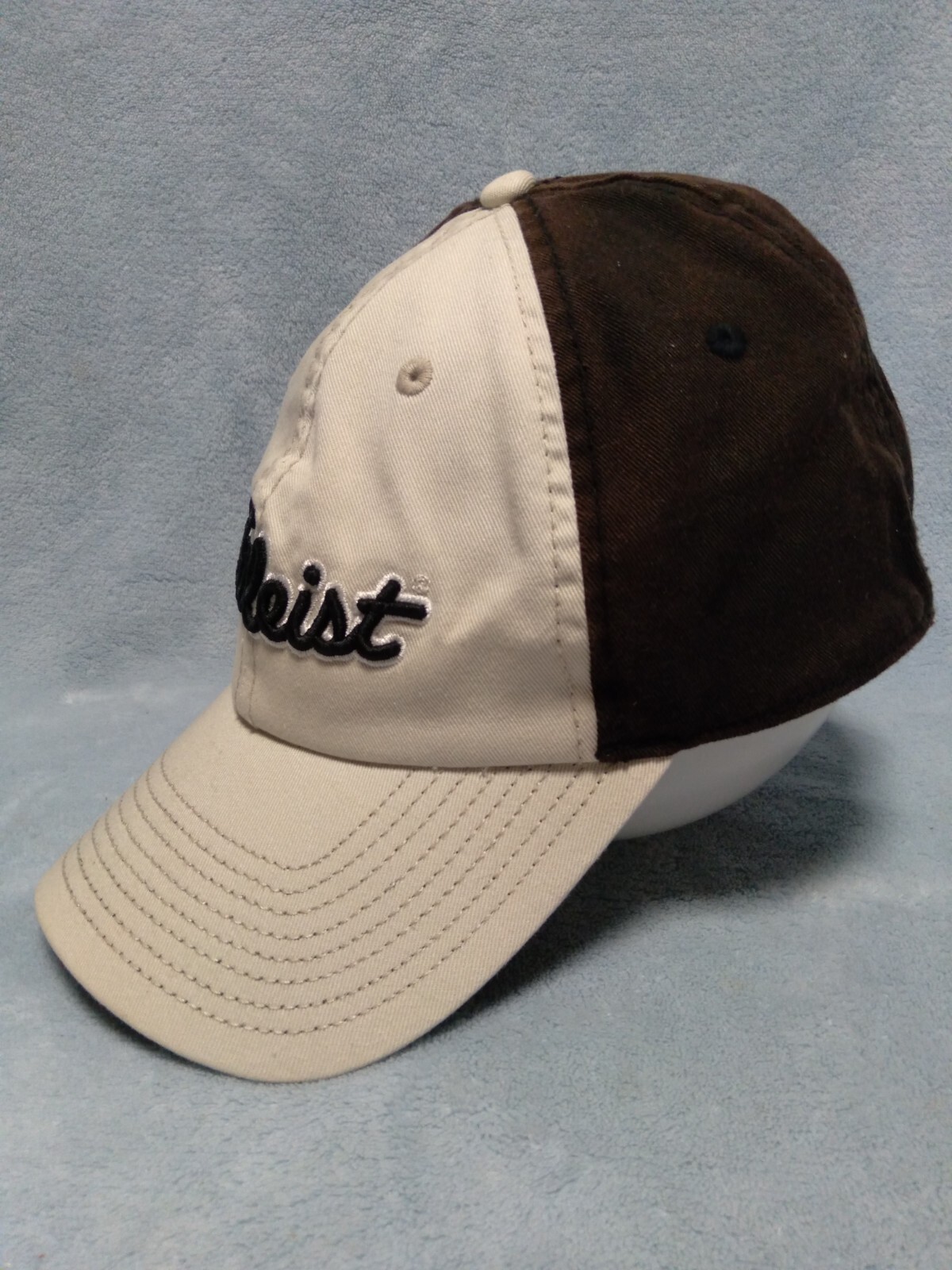 Titleist Golf Baseball Hat Cap Brown Tan A-FLEX Fitted Size Large X-Large