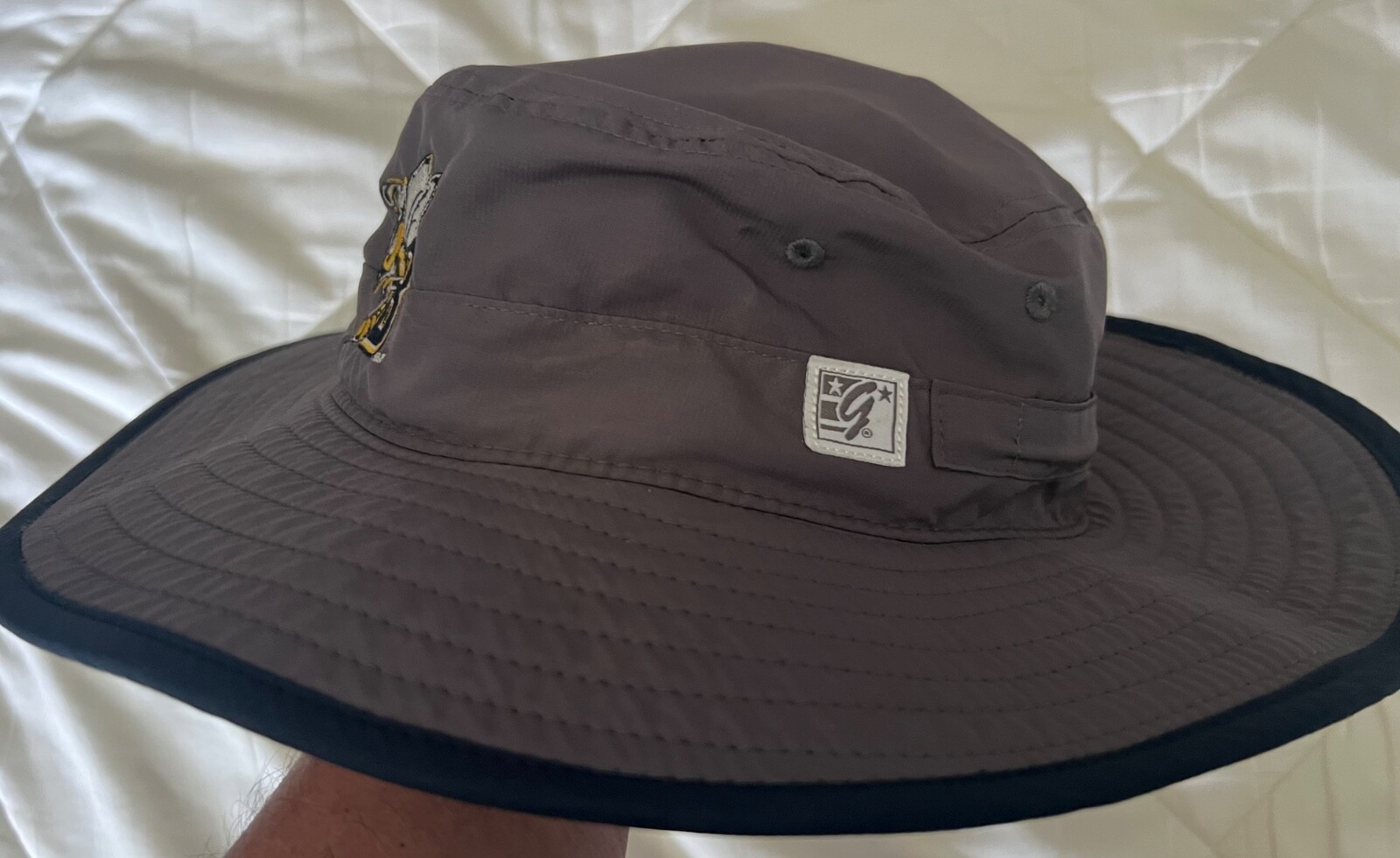 Burlington Bees Baseball Bucket Hat Cap minor League Iowa
