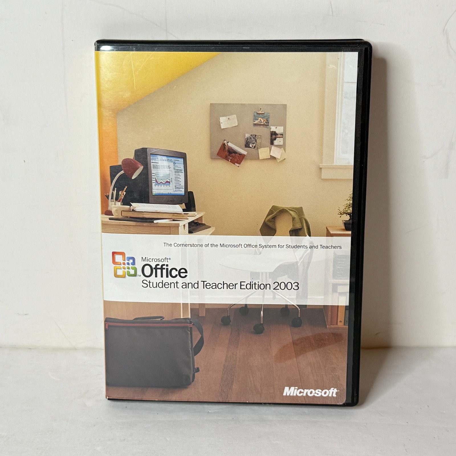Microsoft Office Student Teacher Edition 2003 w/Key Software CD-ROM PC *B2G2*