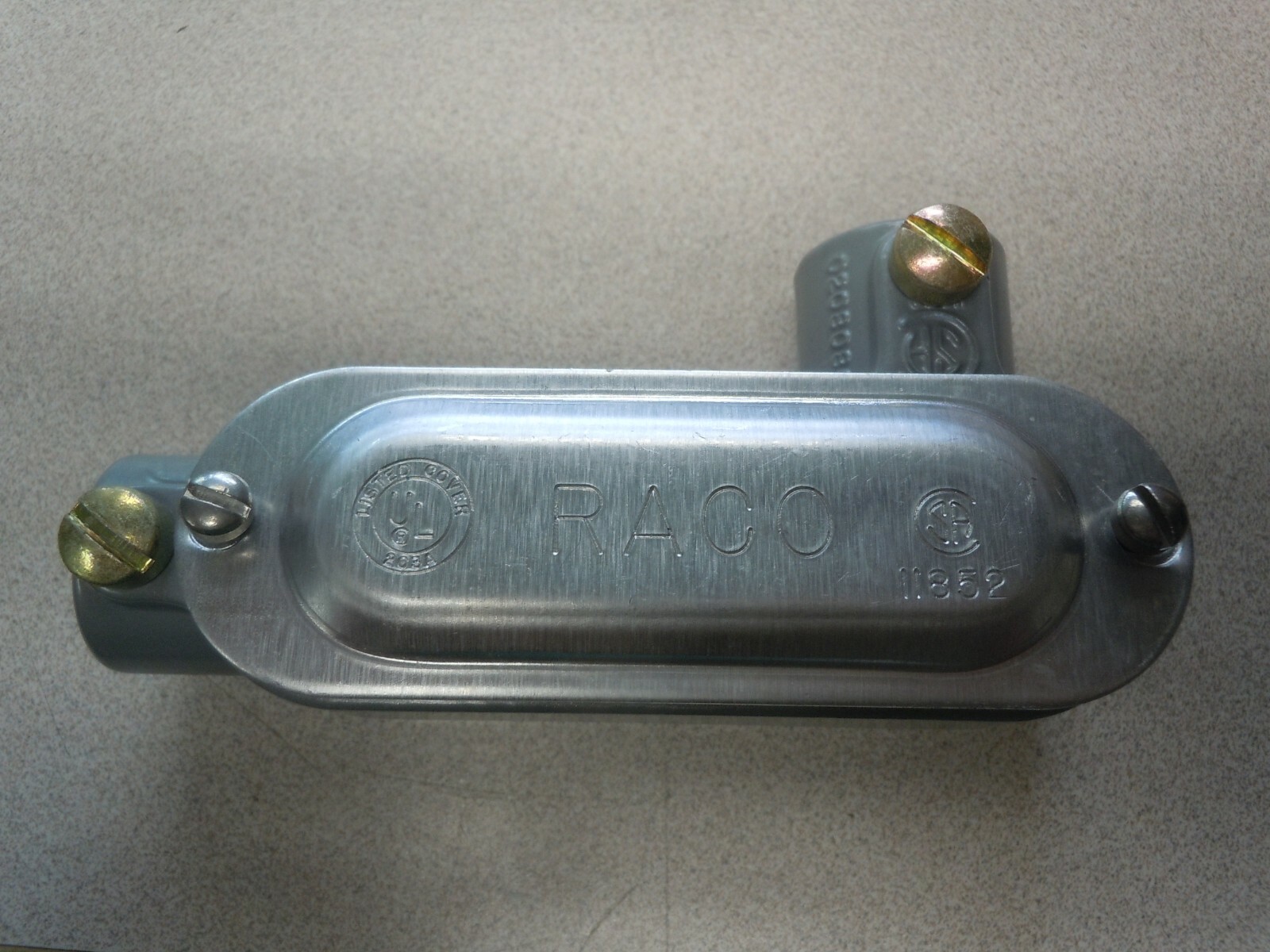 HUBBELL KILLARK TWOLRL-1 Conduit Body,4.0 cu. in Capacity,LR Body. Lot of 5