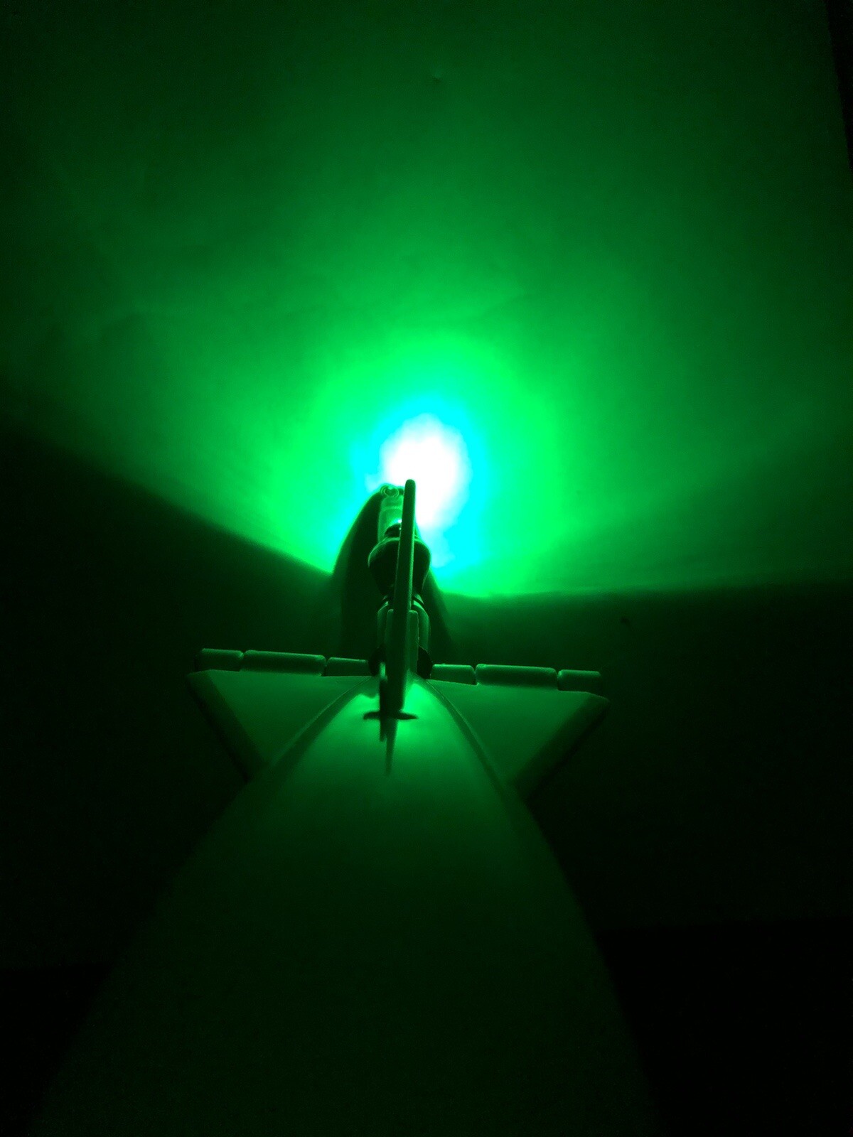 Bitelight Deal 2 Packs of 4 Green Midi Light Up fishing spod/spomb at night.