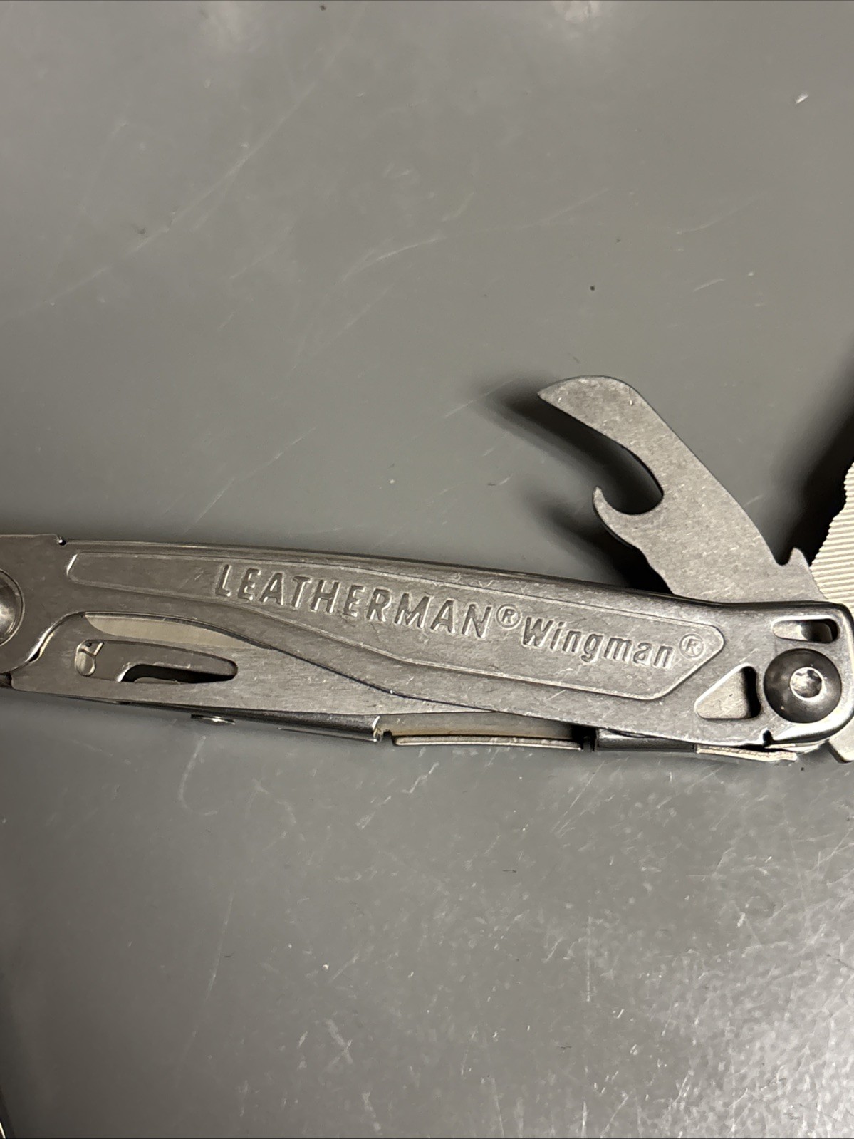 LEATHERMAN MULTI TOOL - WINGMAN
