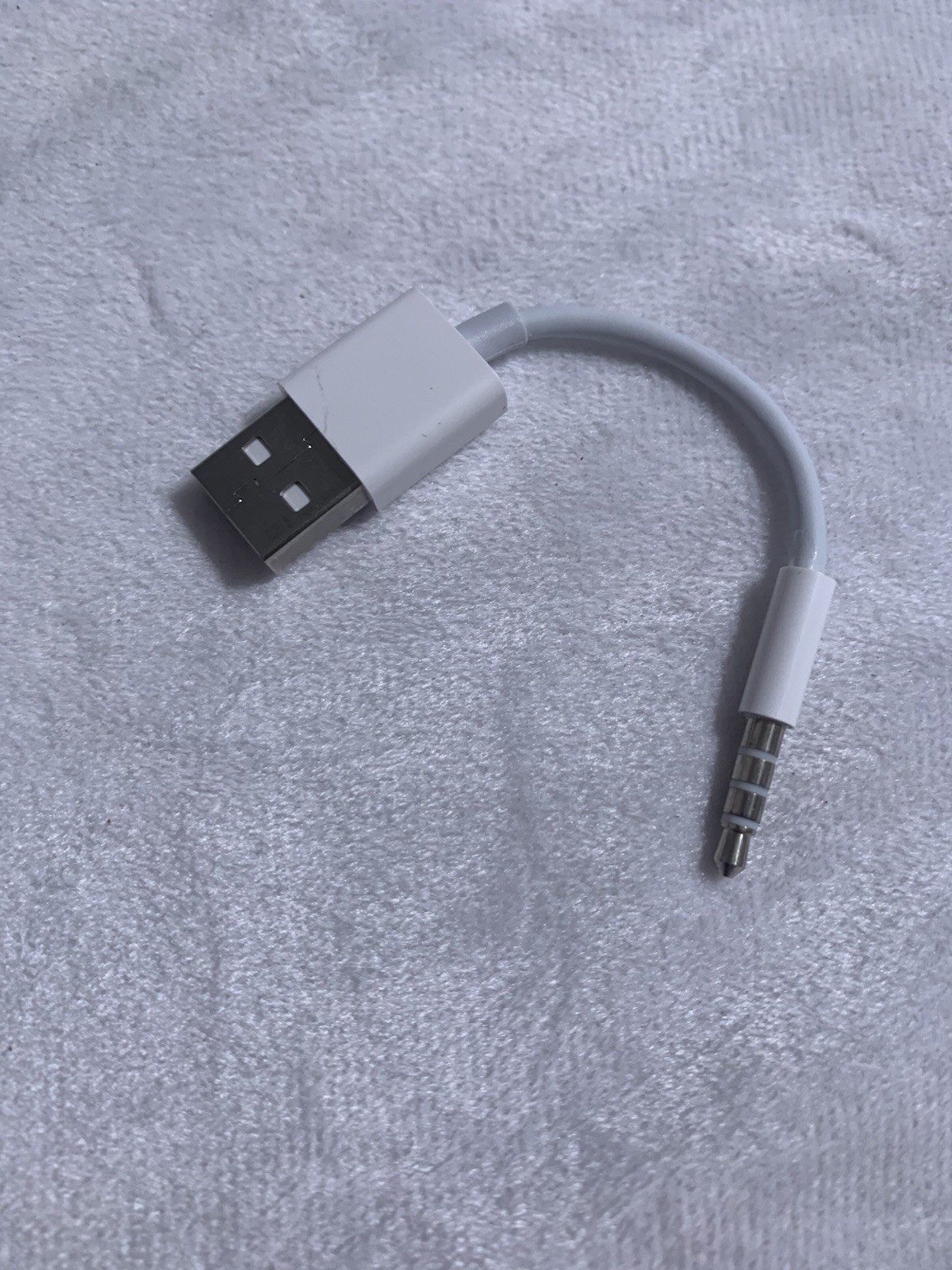 Apple iPod Shuffle Unknown Generation GB SILVER MODEL Please Read
