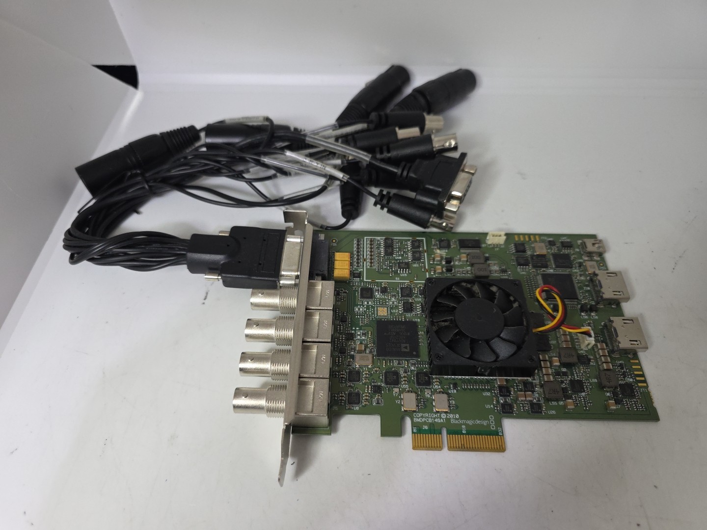 BLACKMAGIC DESIGN (Model number: 1384927 DECKLINK HD EXTREME 3D+ W/ Cable