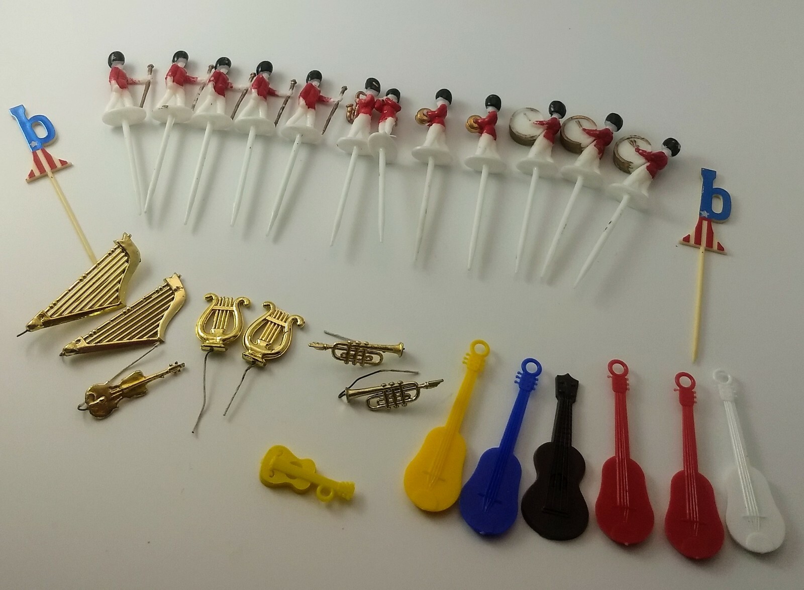 Vintage Lot Of 28 Marching Band Musical Instruments Cake Decorations