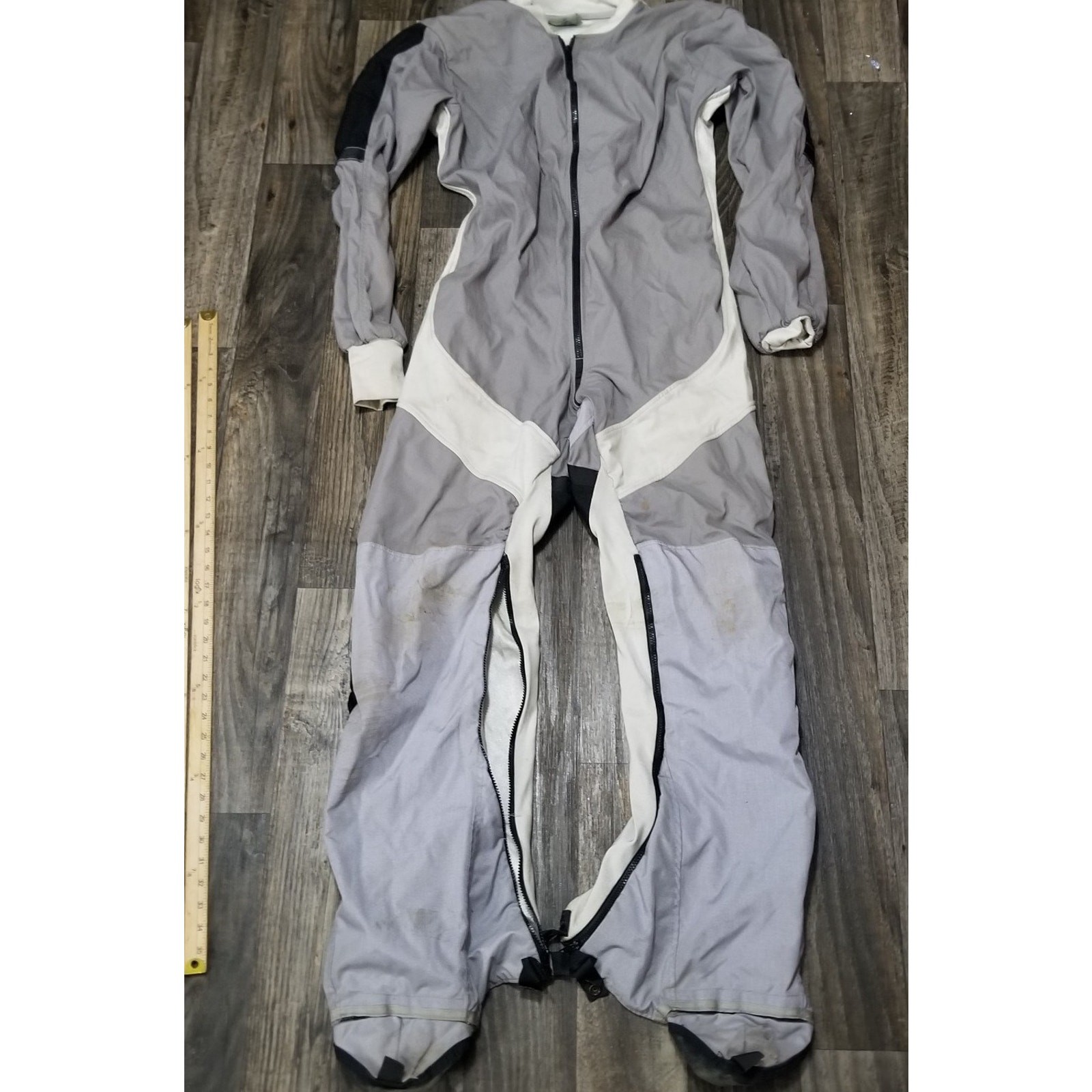 OLDGEN Paraclete jumpsuit Gray/White/Black Flotation Suit (Distressed)