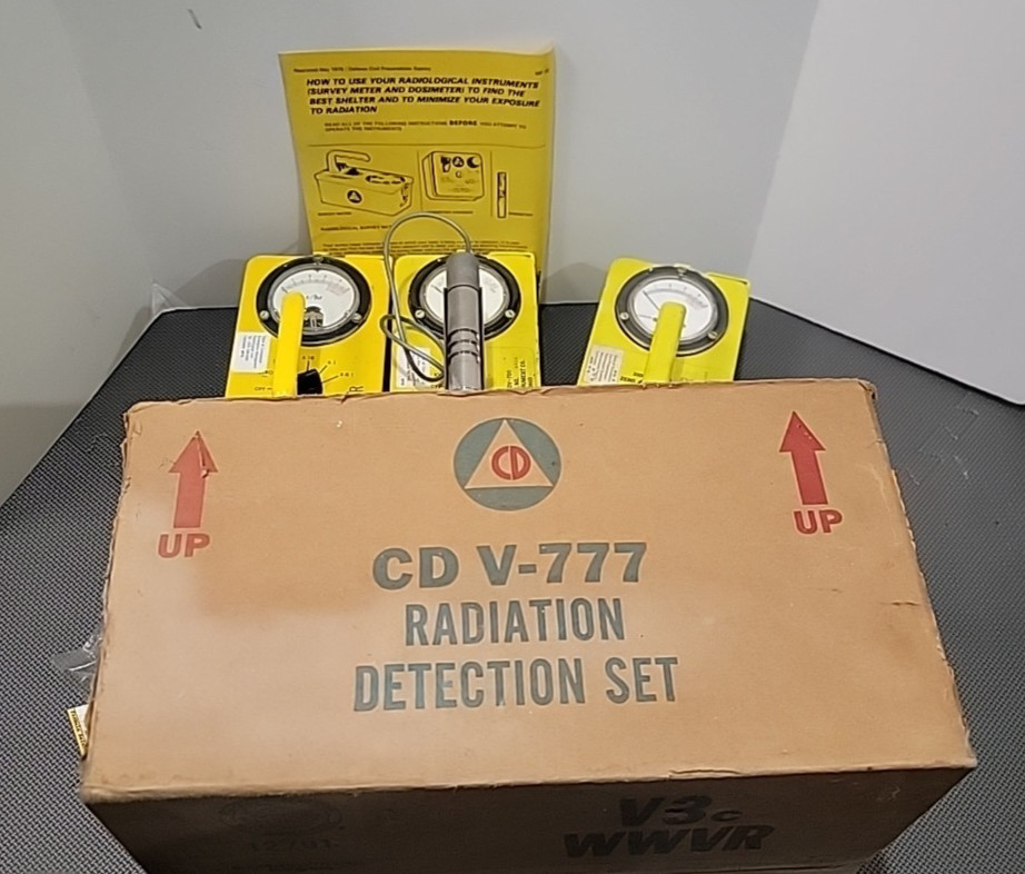 Victoreen CD V-777 Geiger Counter Radiation Detector