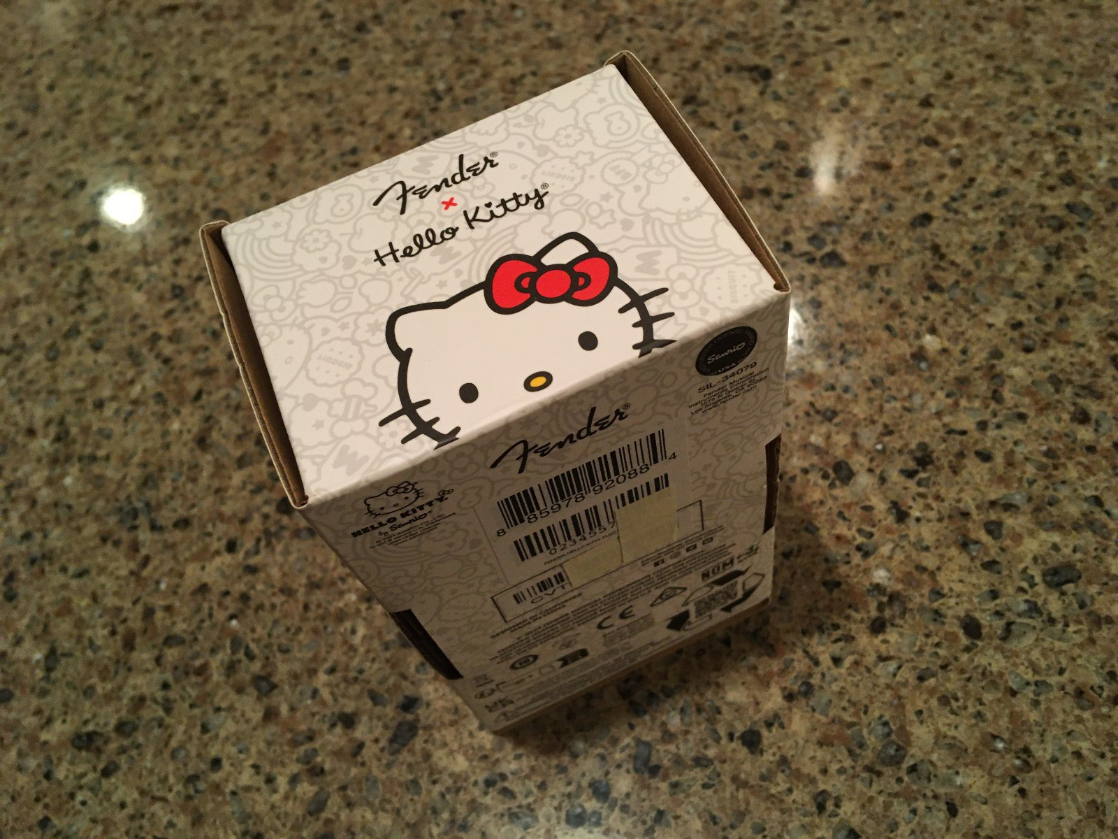 Fender Hello Kitty FUZZ Black - US seller