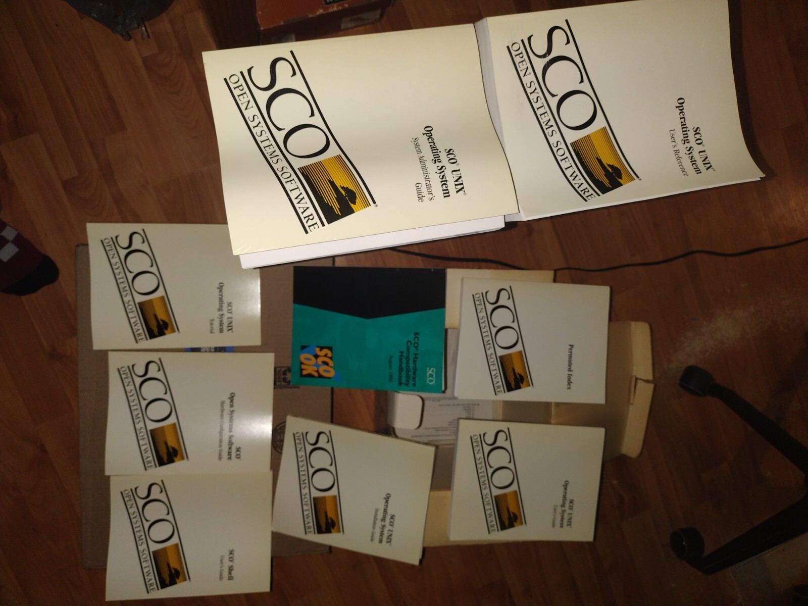 SCO Unix Operating System Version 4.2 Documentation with License No Software