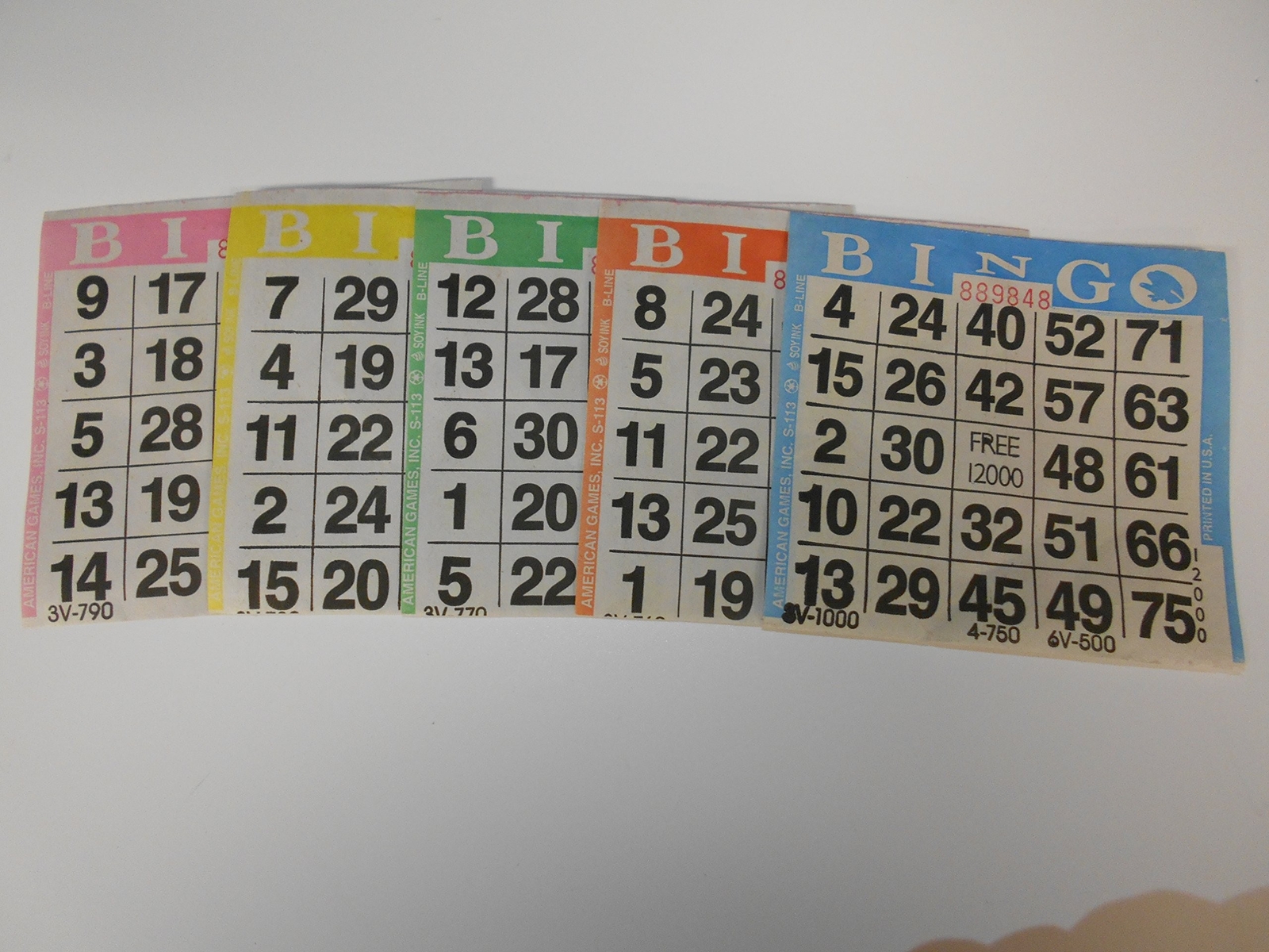 American Games Bingo Paper Game Cards - 1 Card - 5 Sheets - 100 Books - 4 Inc...