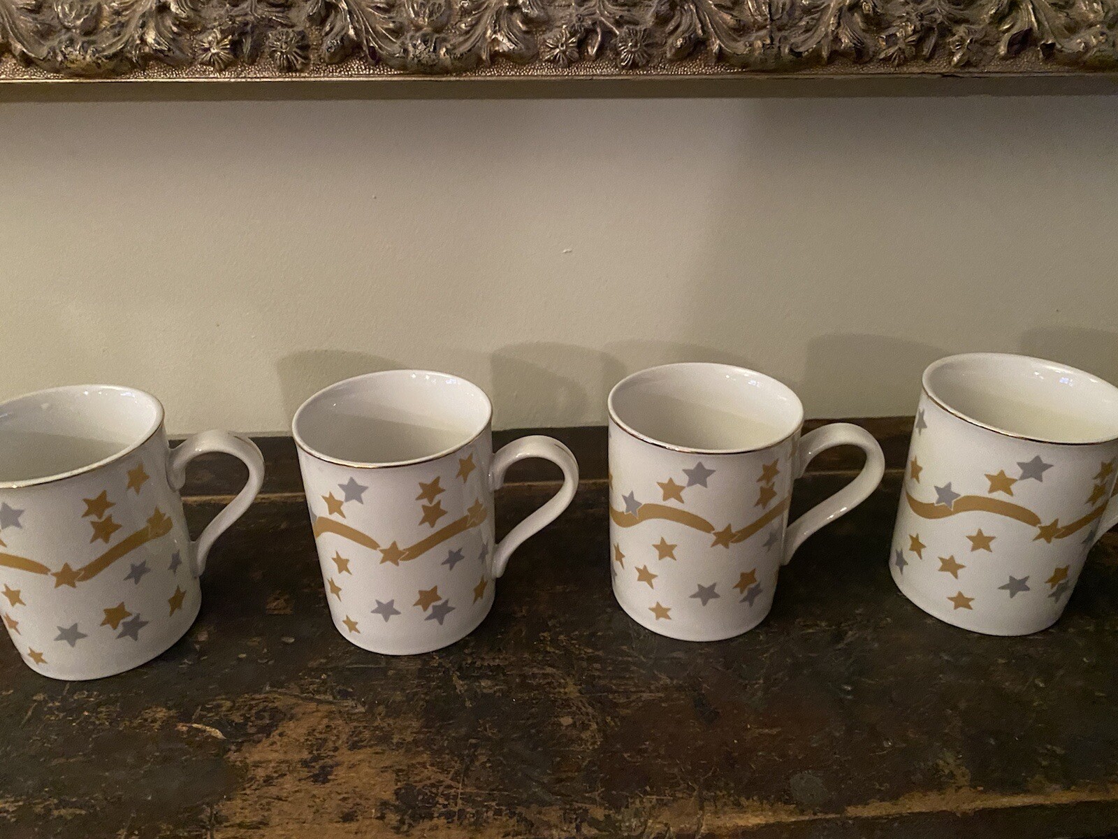 4 Retroneau Winter Nights Mugs