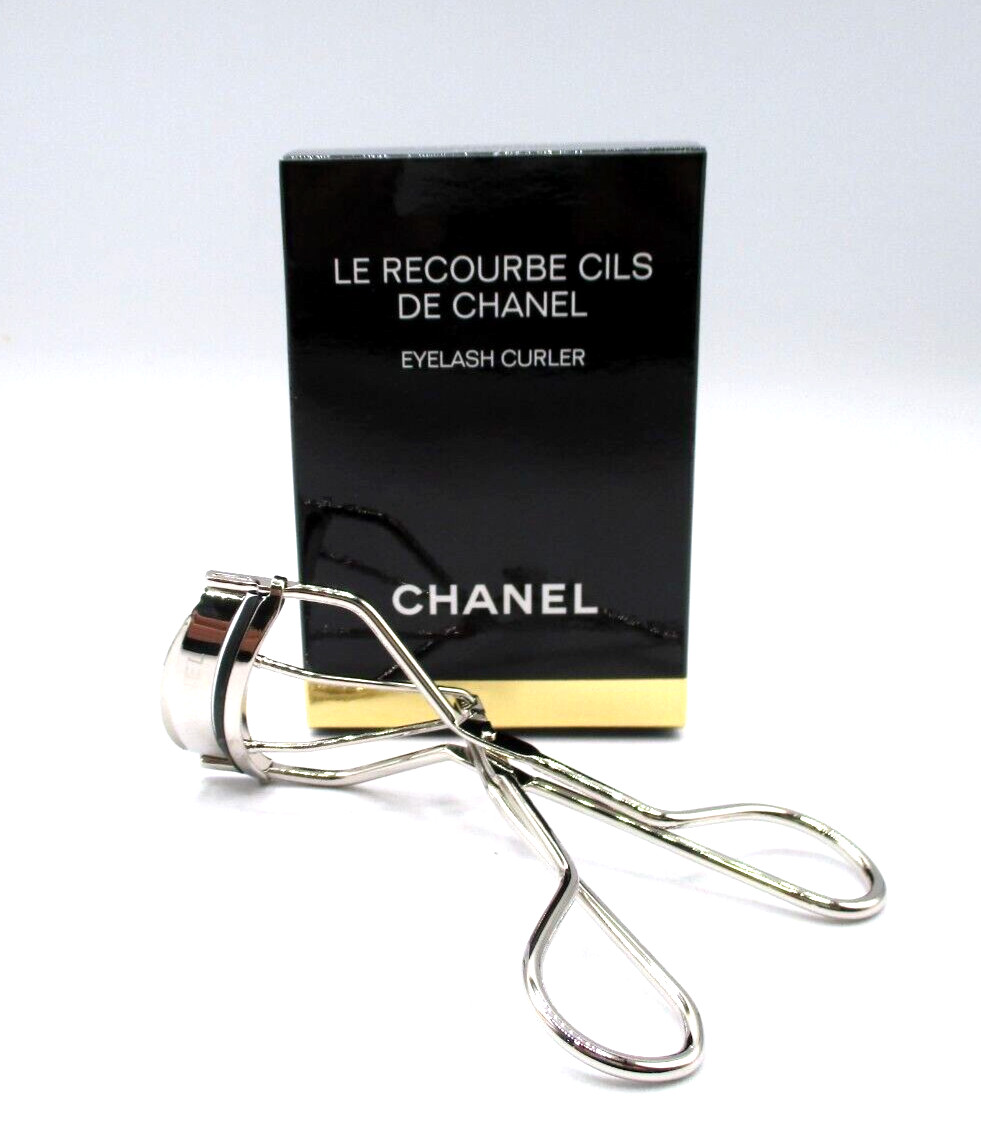 Chanel Le Recourbe Cils De Chanel Eyelash Curler ~ BNIB