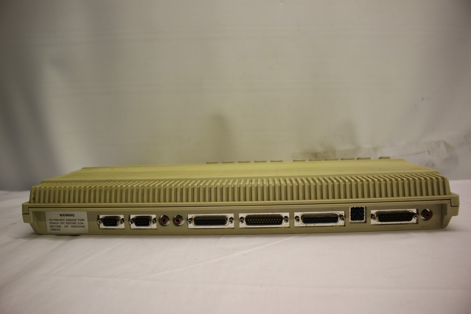 COMMODORE AMIGA A500 VINTAGE PERSONAL COMPUTER NO POWER SUPPLY