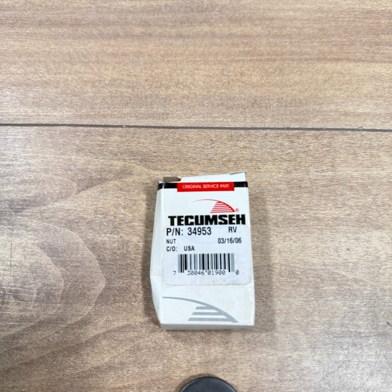 New TECUMSEH OEM NOS NUT / 34953