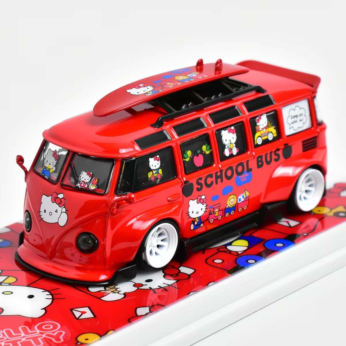 1/64 Hello Kitty School Bus Red 499 Limited Collectible Diecast Volkswagen T1