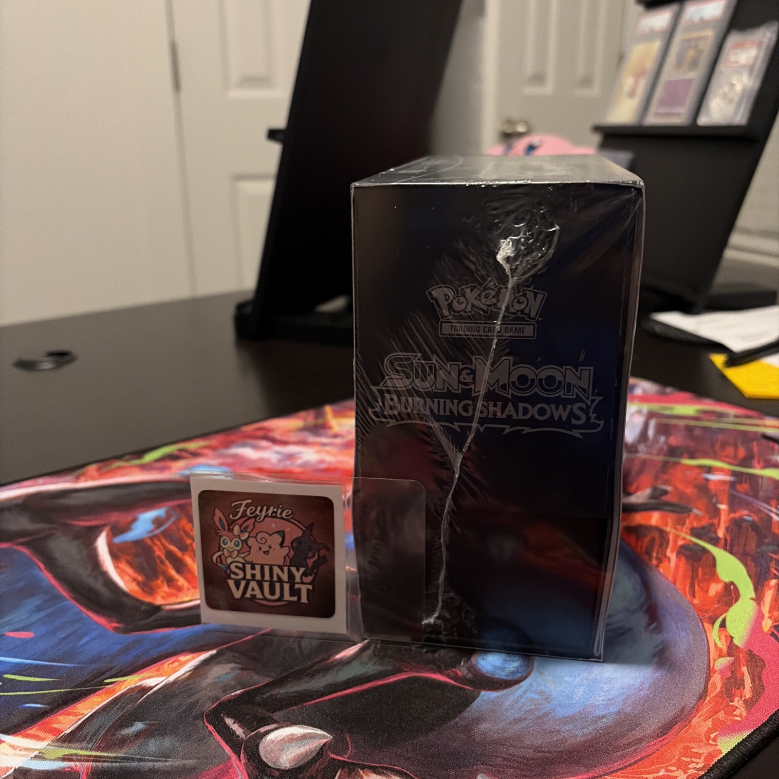 Pokemon Sun and Moon Burning Shadows Elite Trainer Box