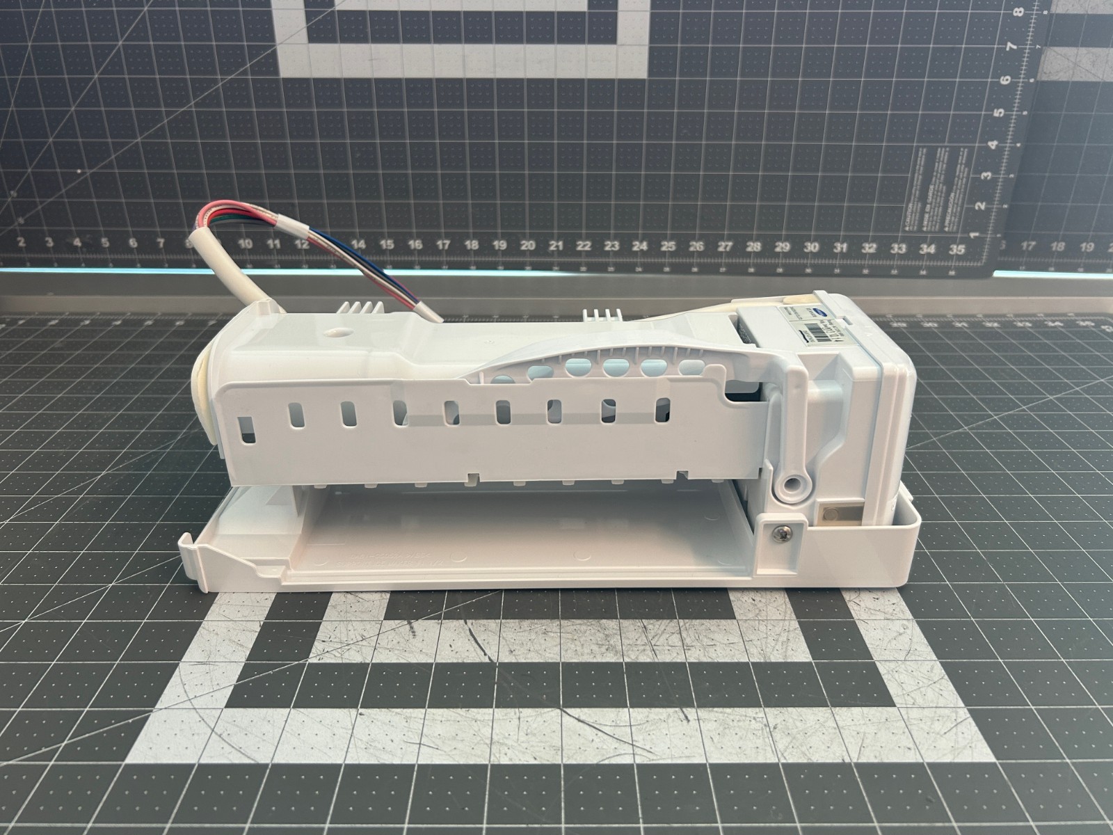 Samsung Refrigerator Ice Maker P# DA97-07365G