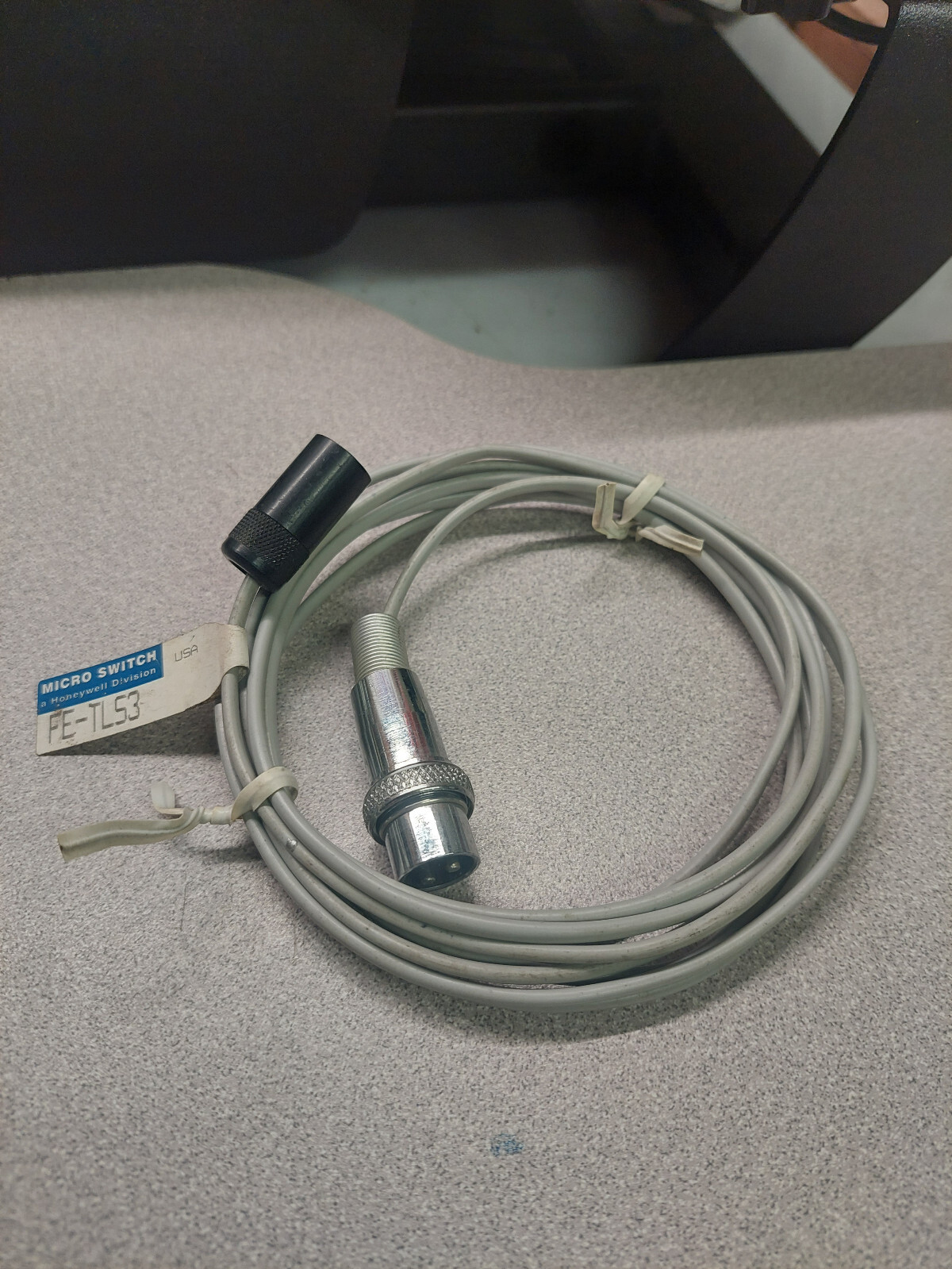 Honeywell Micro-Switch FE-TLS3.NOS.NO BOX.FREE SHIPPING.