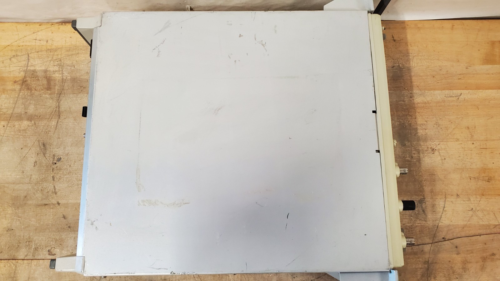 PHILIPS / FLUKE PM 3052 OSCILLOSCOPE - WORKS, READ