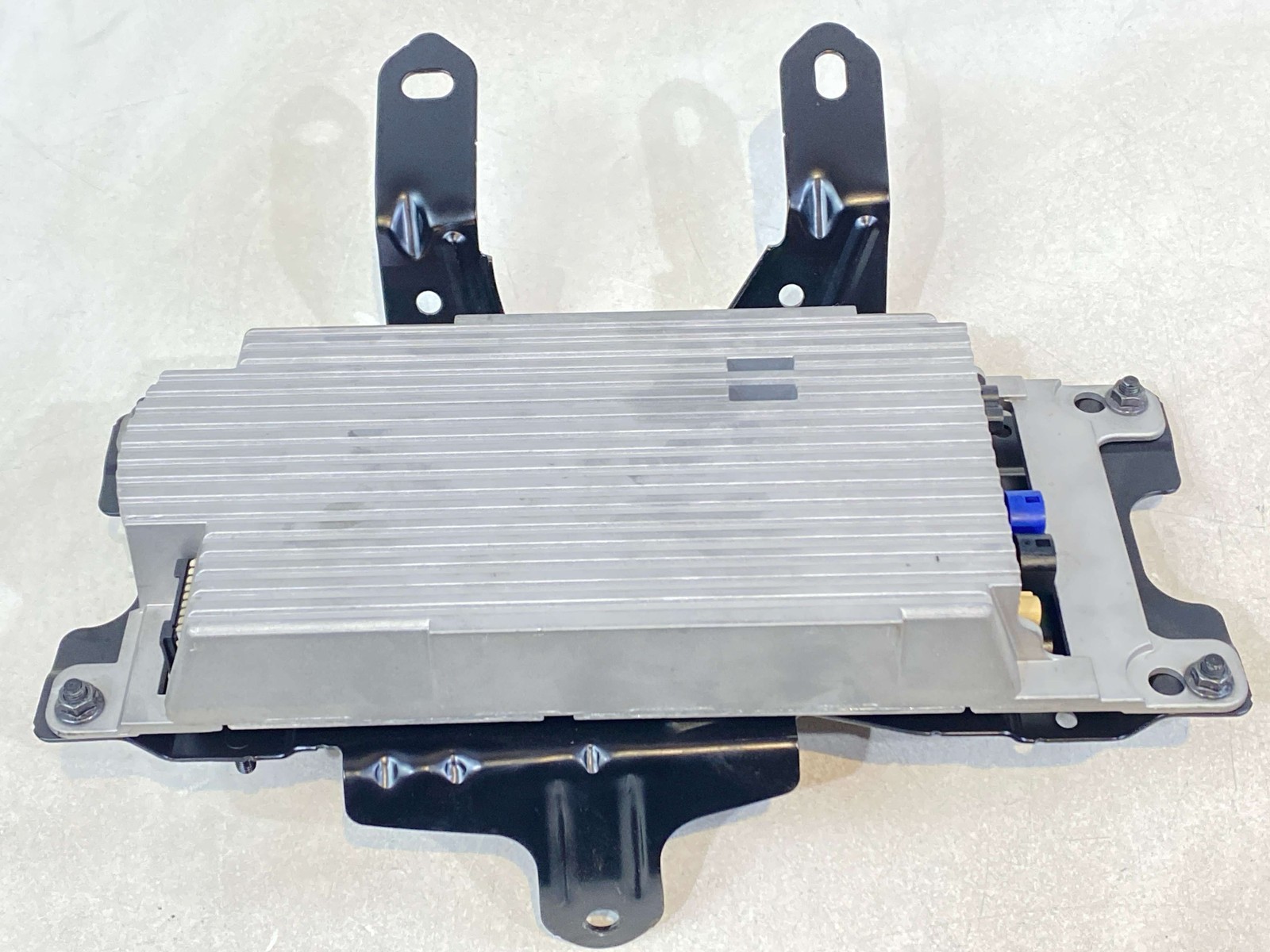 2011 - 2016 BMW 528I Telematics Communication Control Module w Bracket OEM