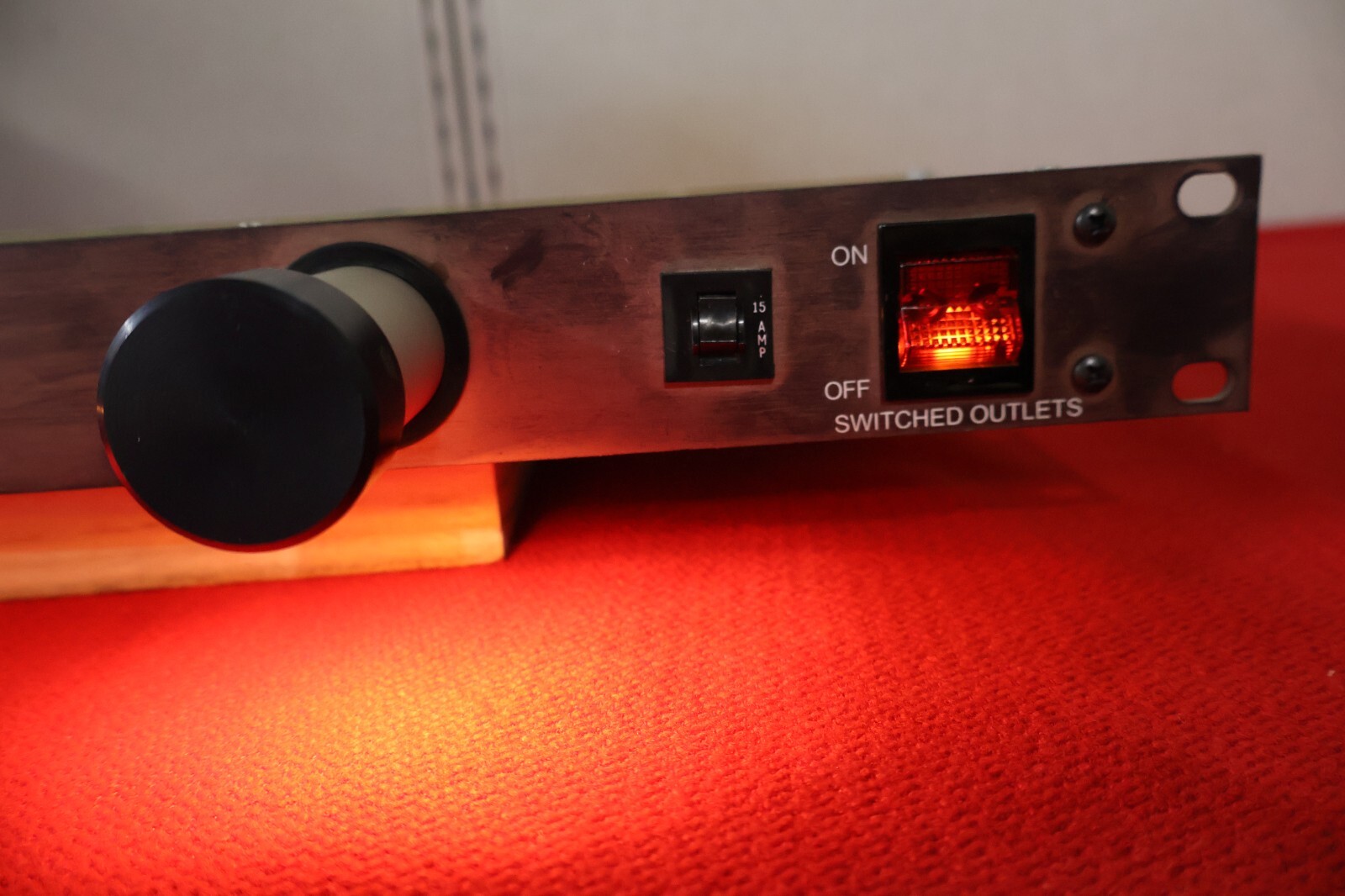 Furman PL-8 8-Outlet Power Conditioner