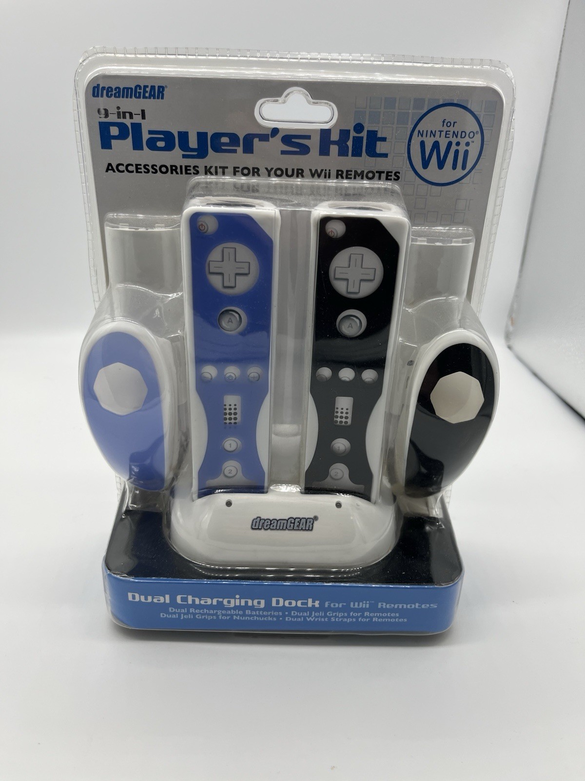 NINTENDO Wii DreamGEAR 9-in-1 Player’s Kit Accessories Dual Charging Dock NEW