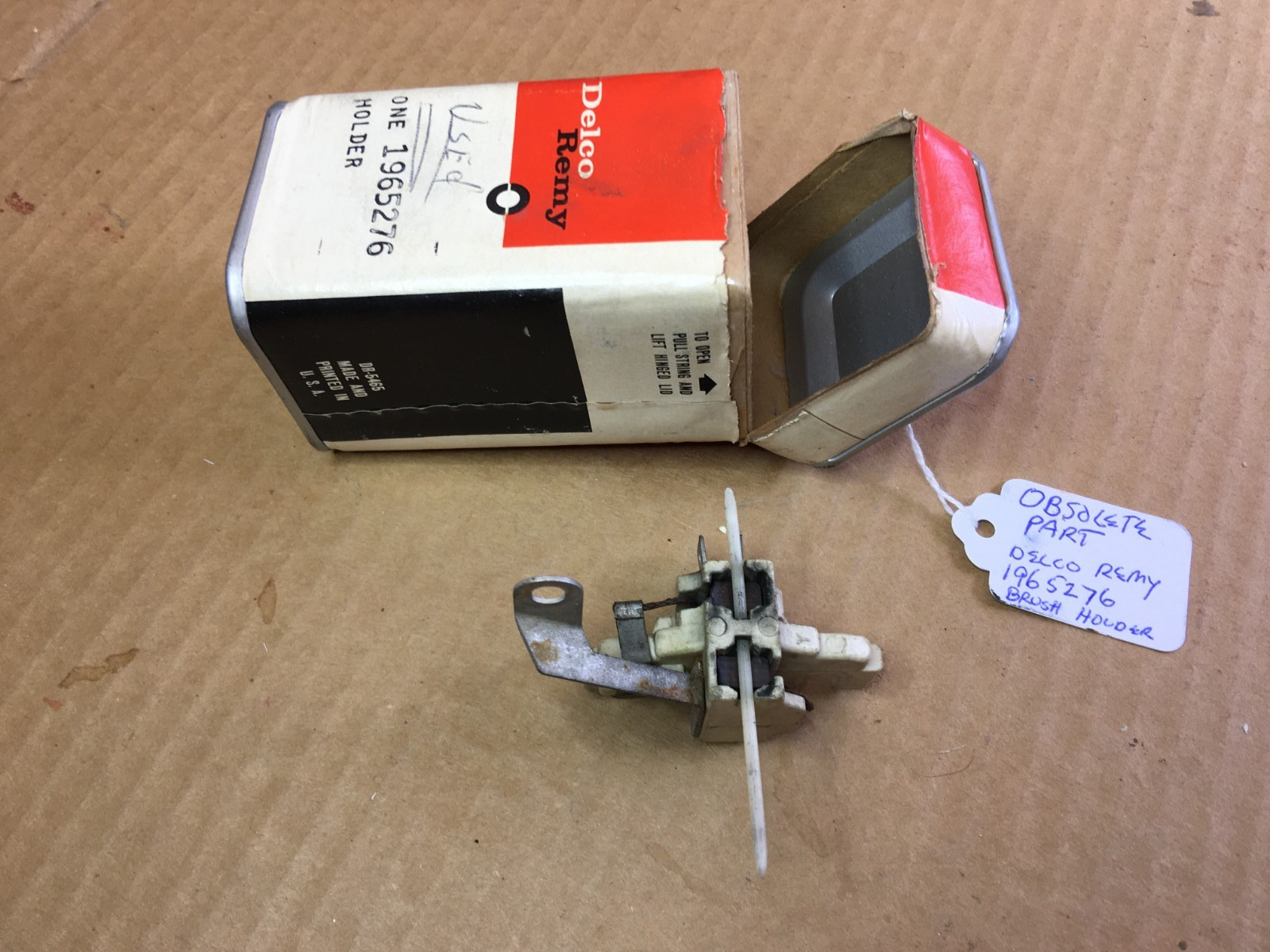 Aircraft Obsolete Delco Remy Brush Holder 1965276 Untested