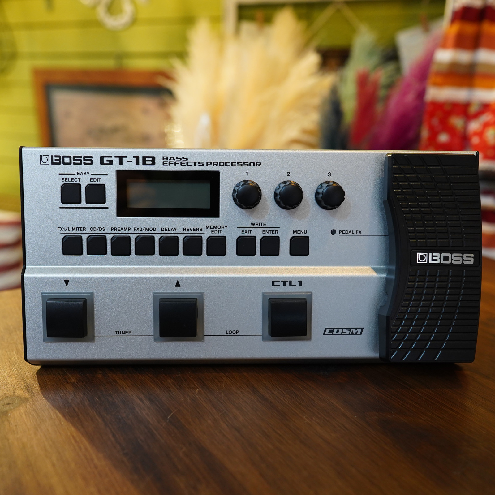 BOSS GT-1B Base Multi-Effects Processor Base Pedal