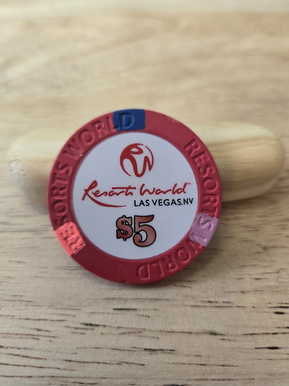 Resorts World Hotel Casino Las Vegas Nevada 2021 $5 Casino Chip D3229