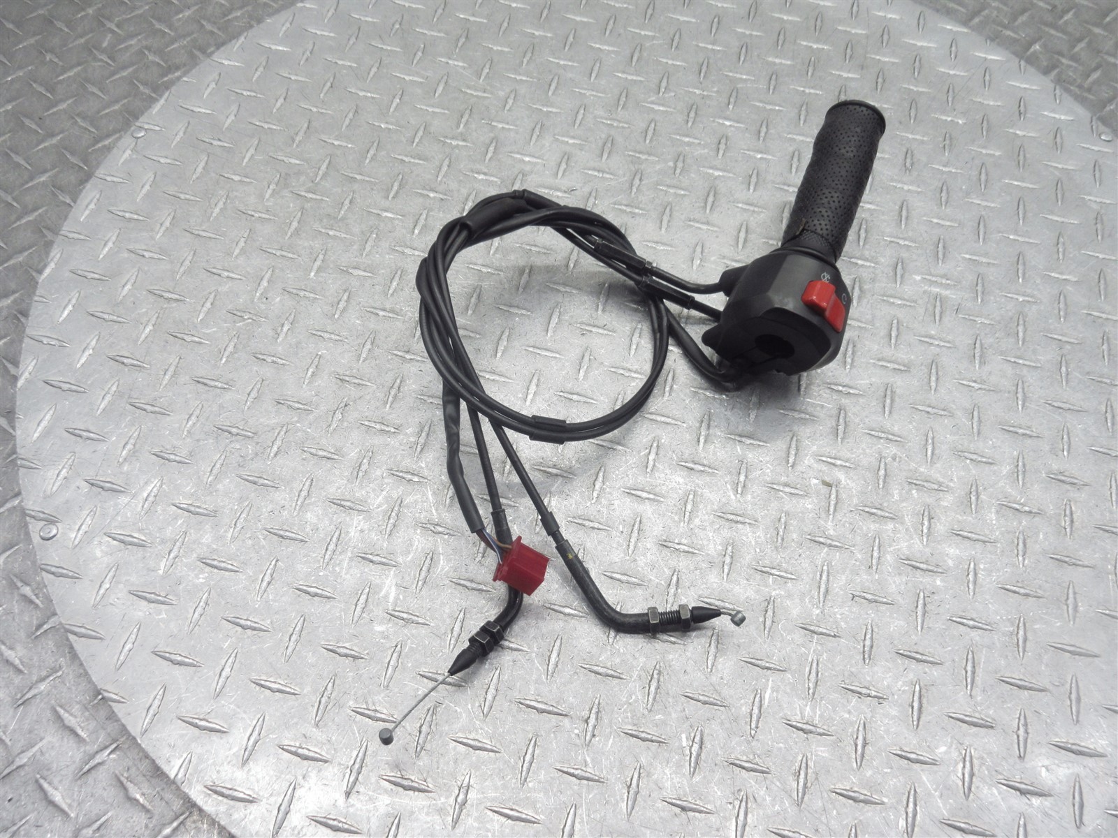 2020 19 20 Royal Enfield Interceptor 650 OEM Right Handlebar Switch Cables Grip