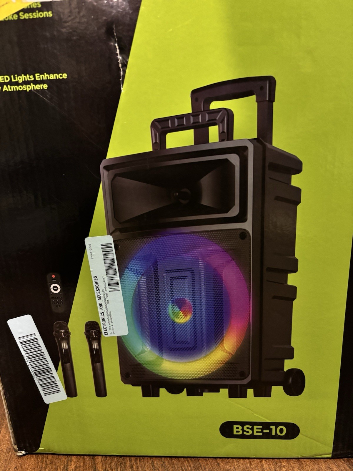 Speaker Bluetooth And Karaoke. 12 inches, 2 mics wireless. New- Great Sound