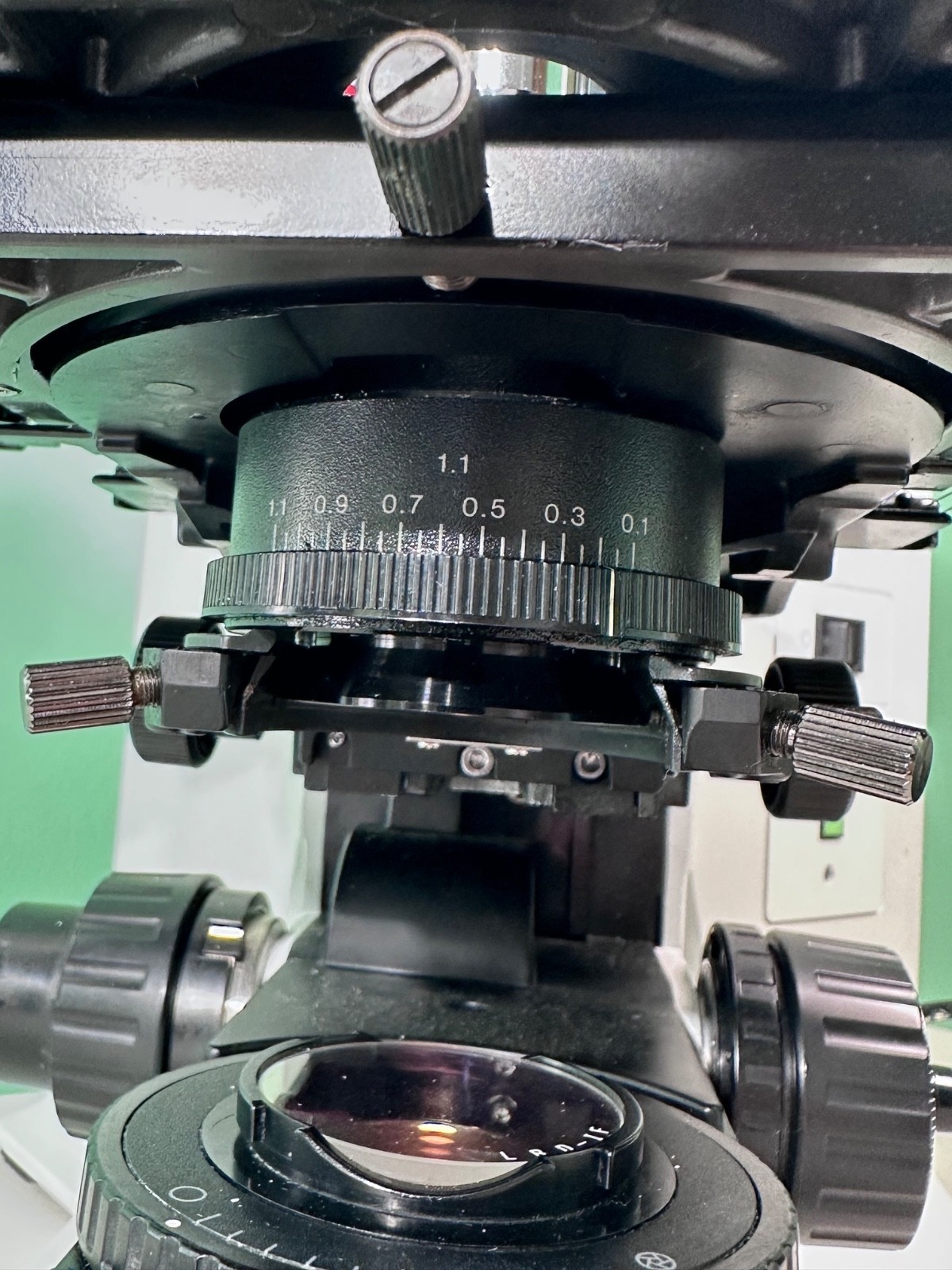 NICE Olympus BX41 Microscope with 3 Objectives, Ergonomic Tilting Head