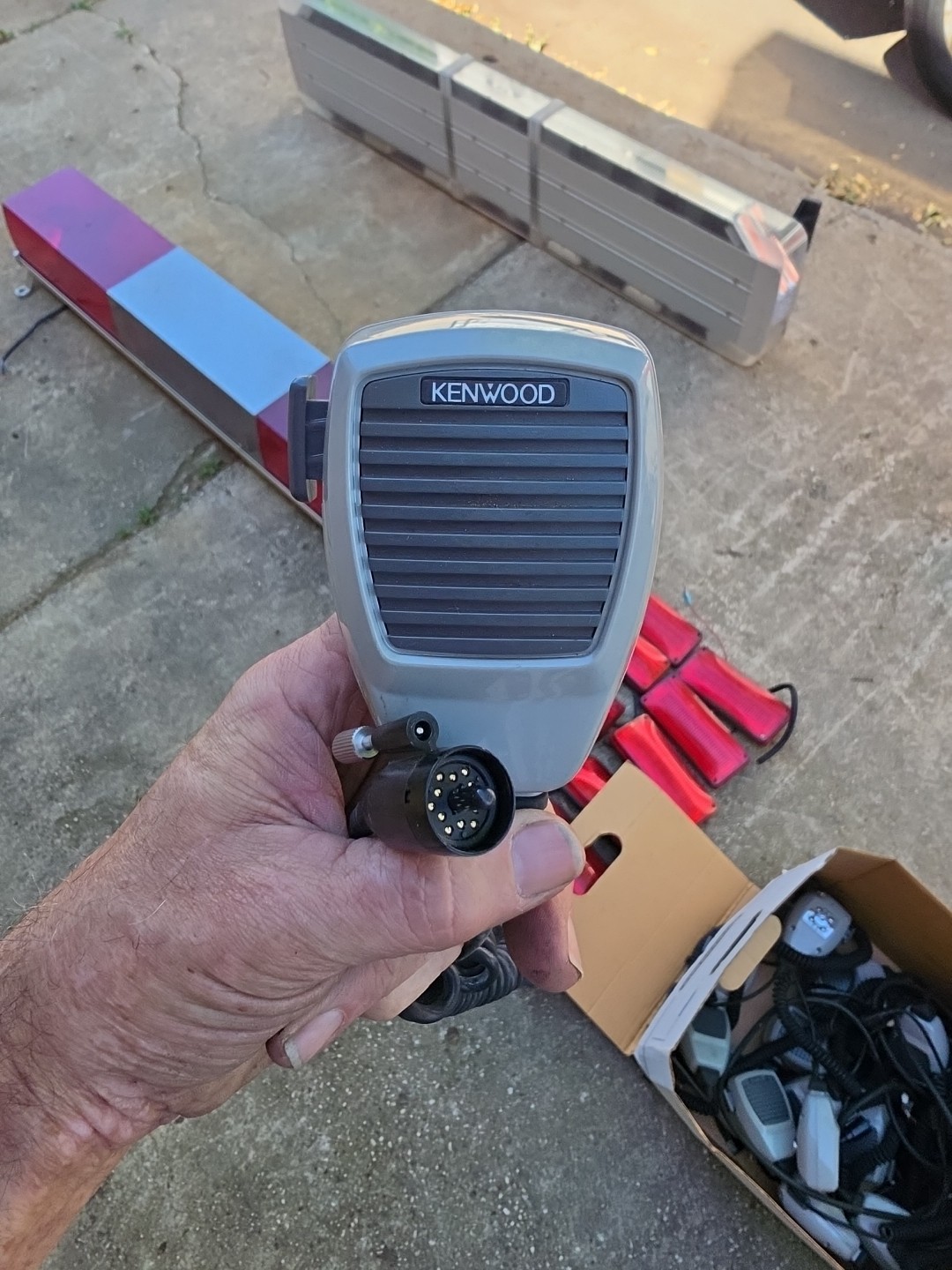 #5439 1-KENWOOD  MOBILE MIC. "WORKING"