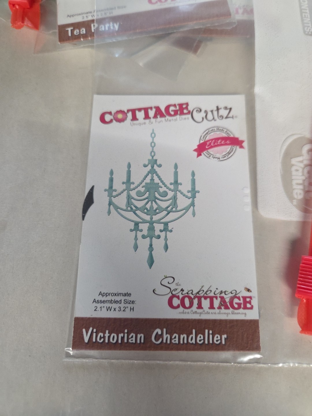 Cottage Cutz Dye Victorian Chandelier