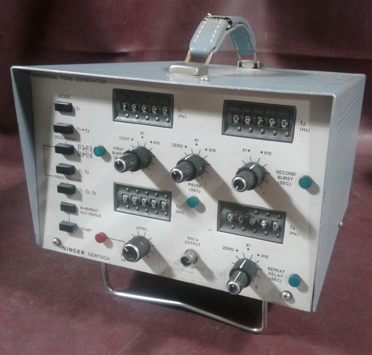Vintage SINGER GERTSCH TG-1C Universal Tone Generator