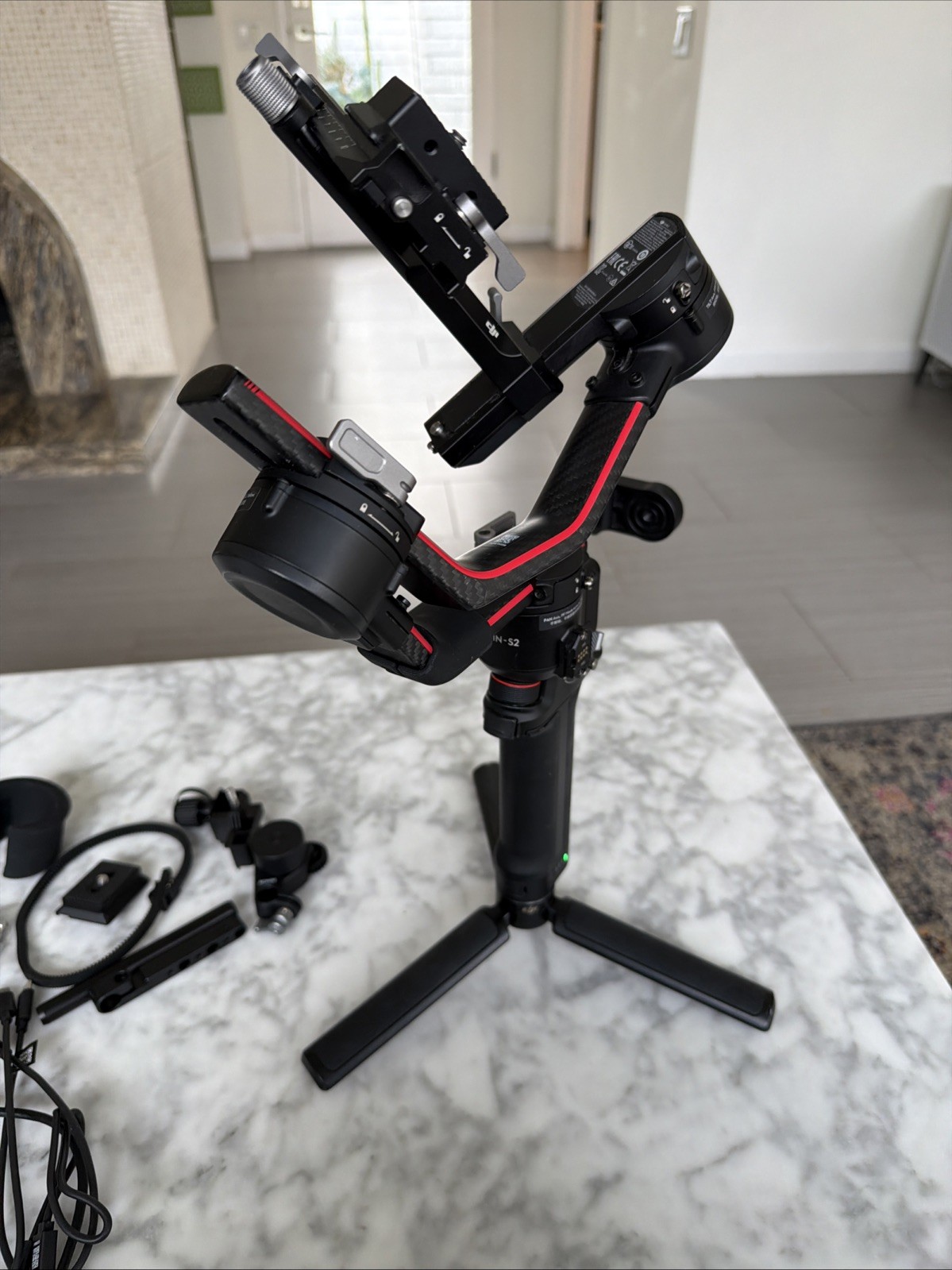 DJI RS 2 Gimbal Stabilizer Pro Combo