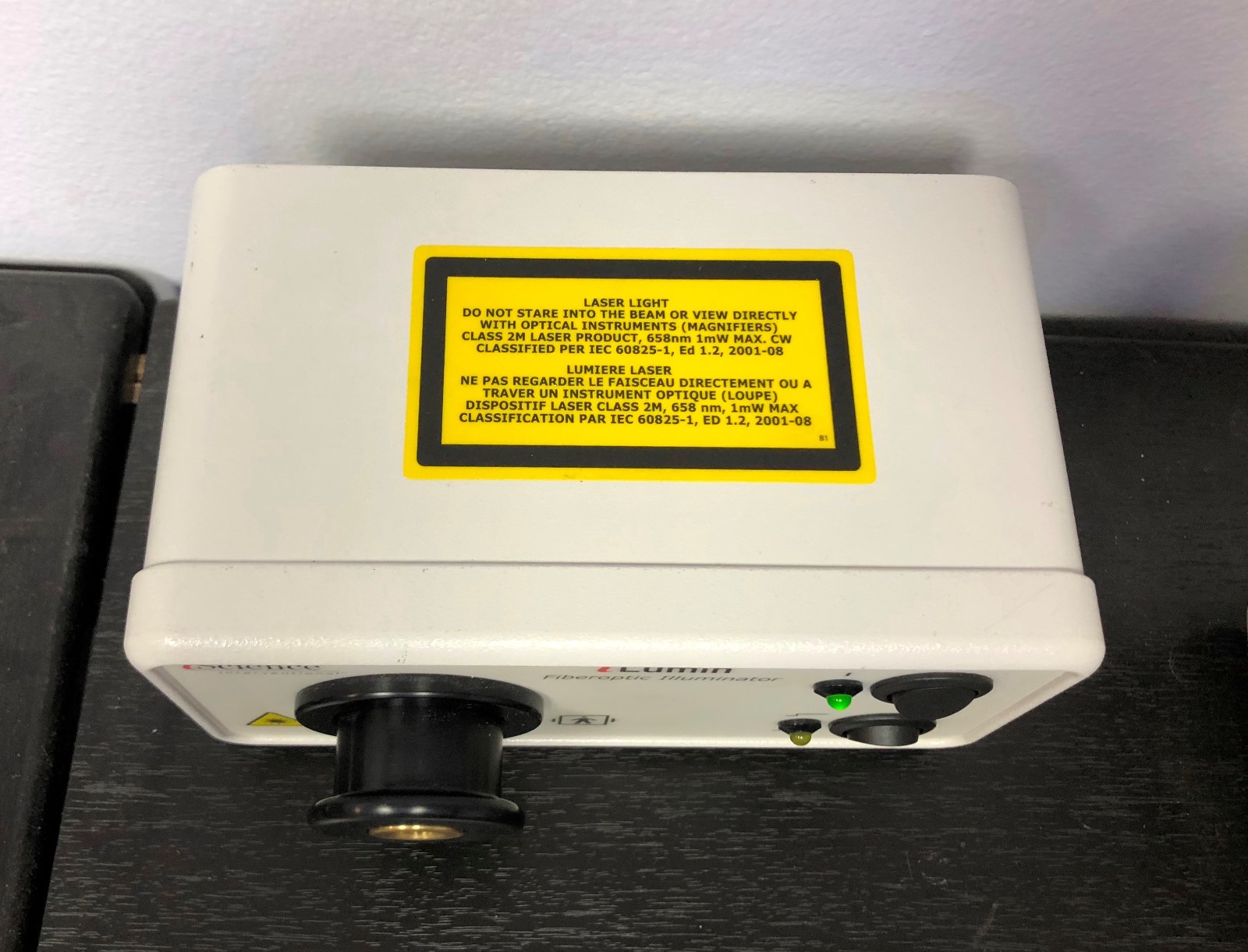 iScience iLumin FI-100 Fiberoptic Illuminator Microillumination Light Source