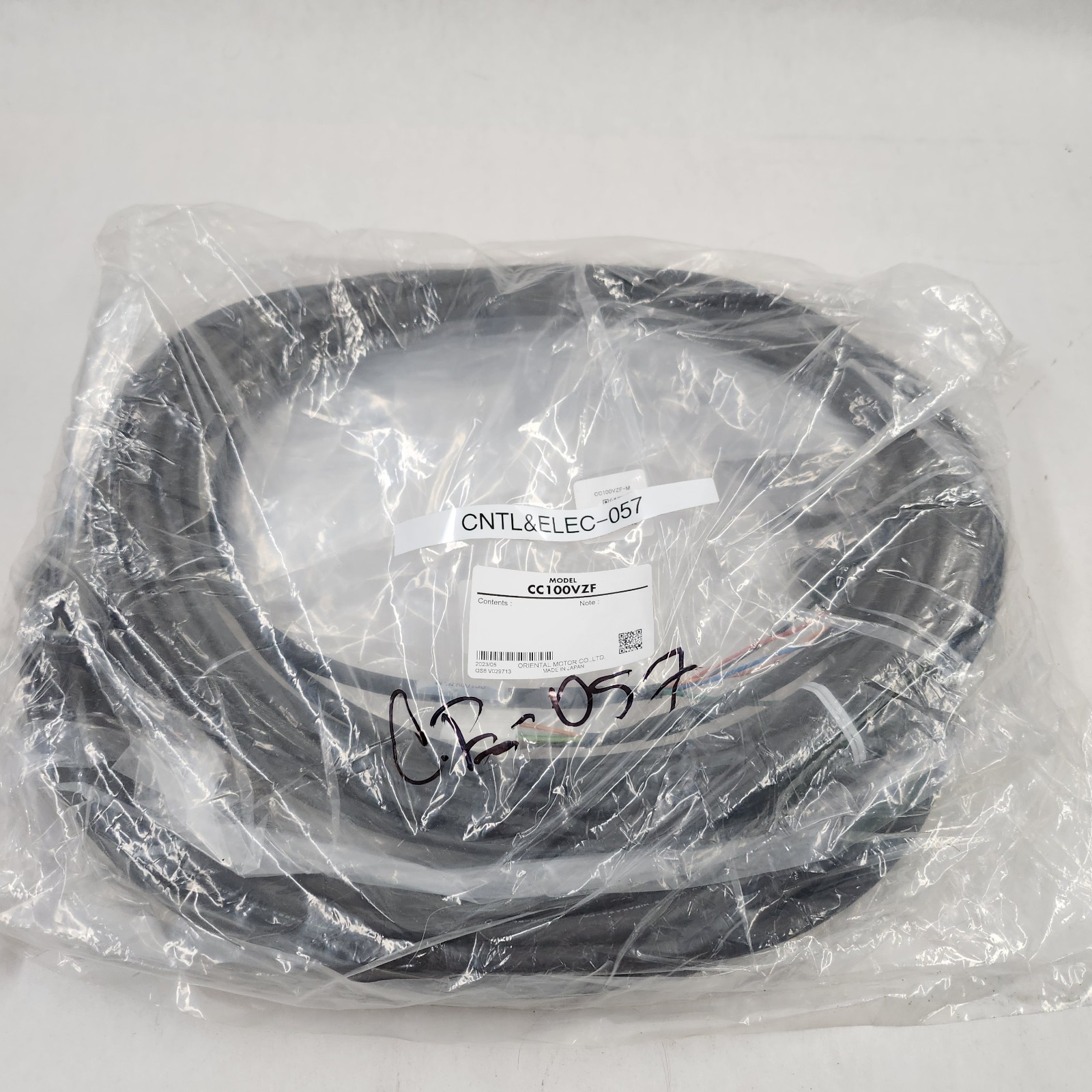 ORIENTAL MOTOR CC100VZF Motor and Encoder Connection Cable Set