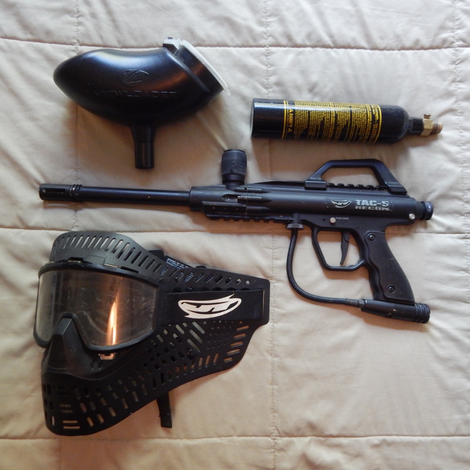 Untested Paintball Marker  Tac-5 Recon Gun Hopper CO2 Tank Face mask