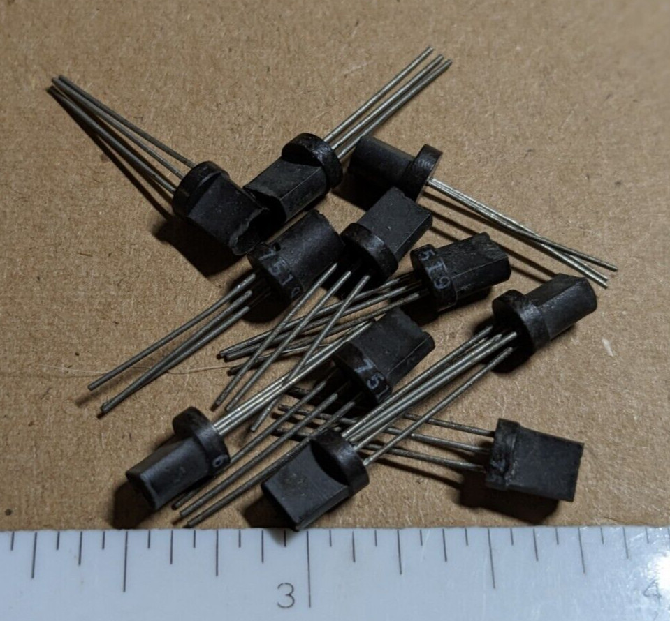 Lot of 10 NOS 7519 (NTE199) NPN Transistors