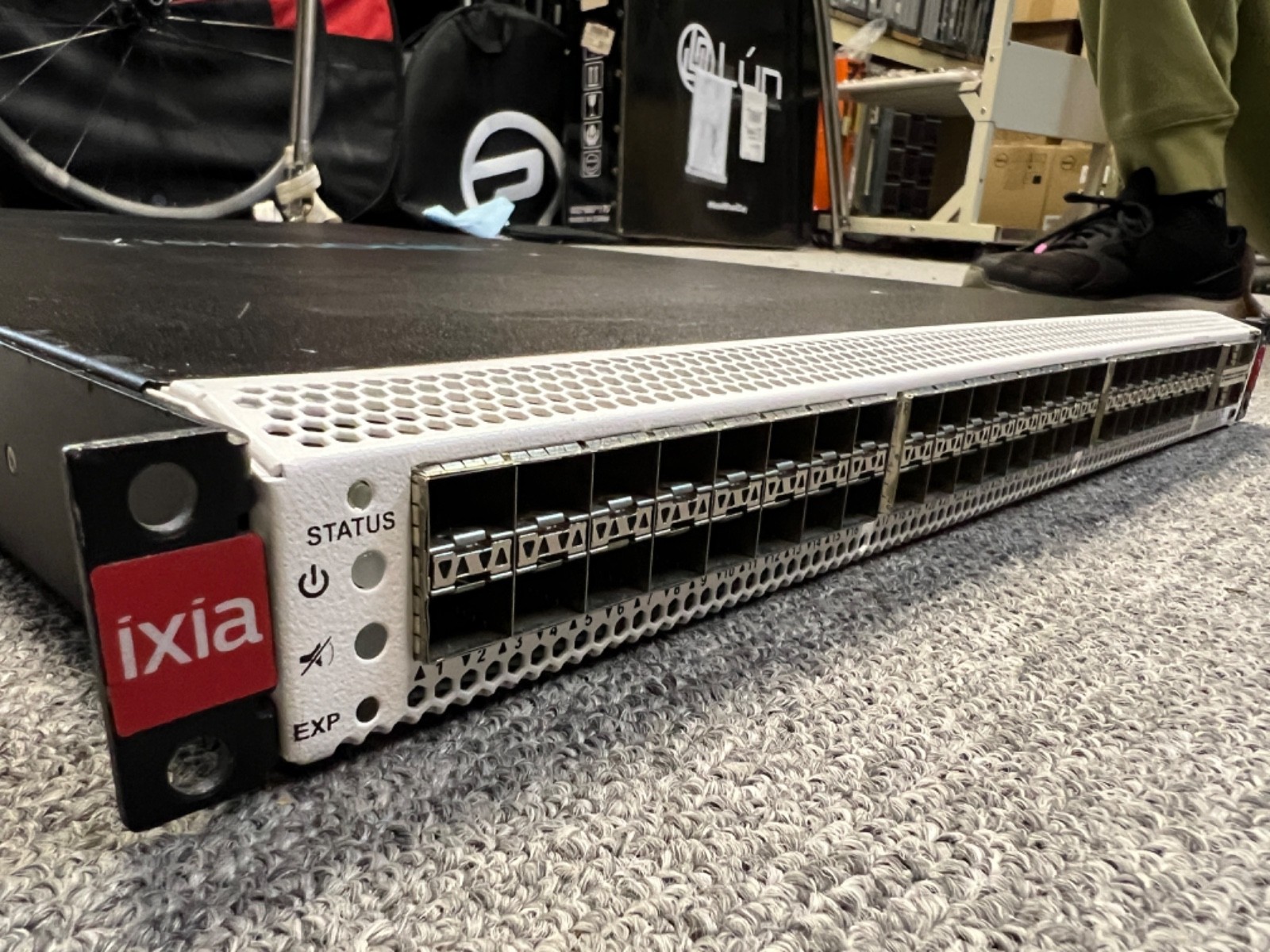IXIA VISION ONE = NETWORK PACKET BROKER /SECURITY = 10G /40G SFP EDGE 40 100 400