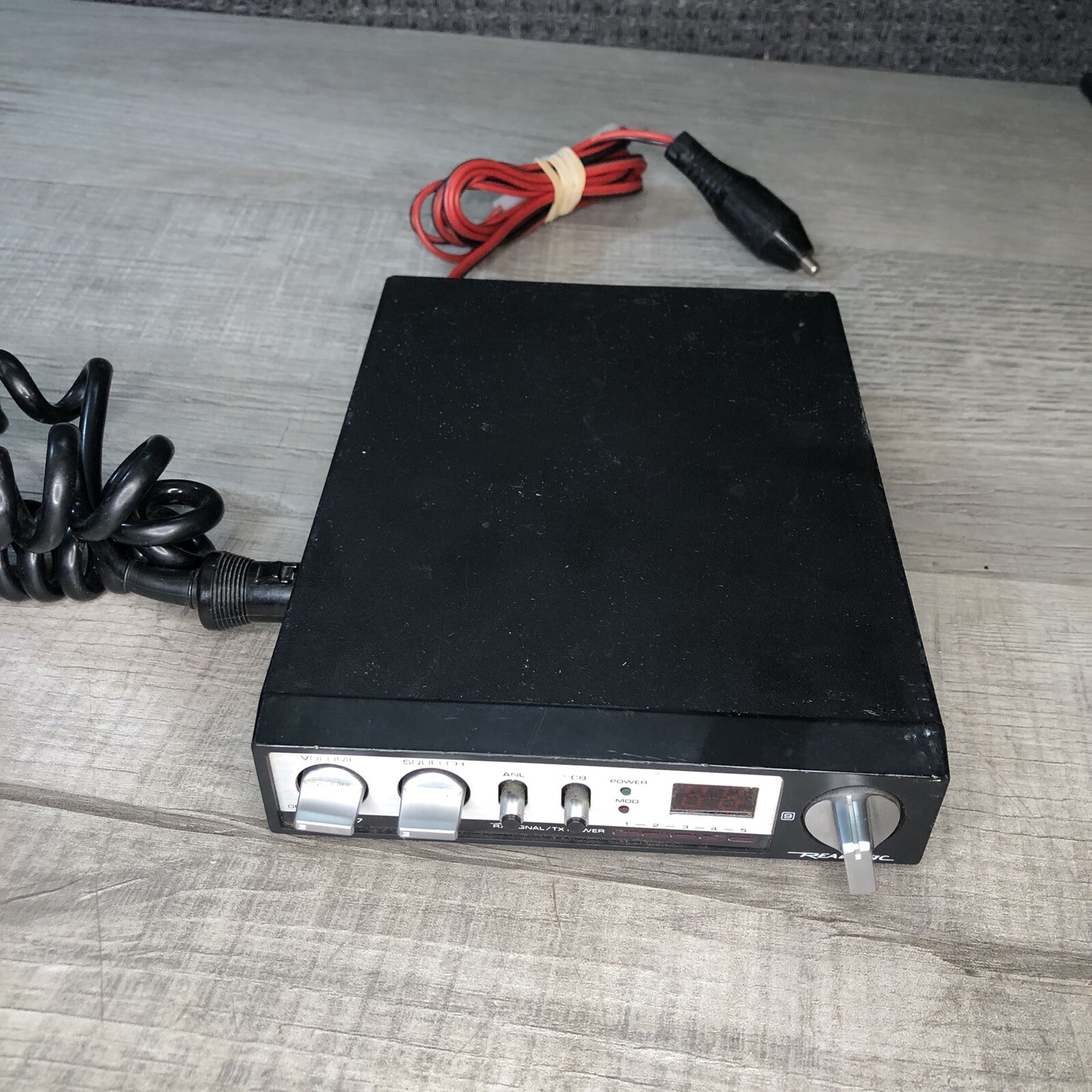 VINTAGE Realistic TRC-417 40 Channel Mobile CB Radio Handset with Mic.
